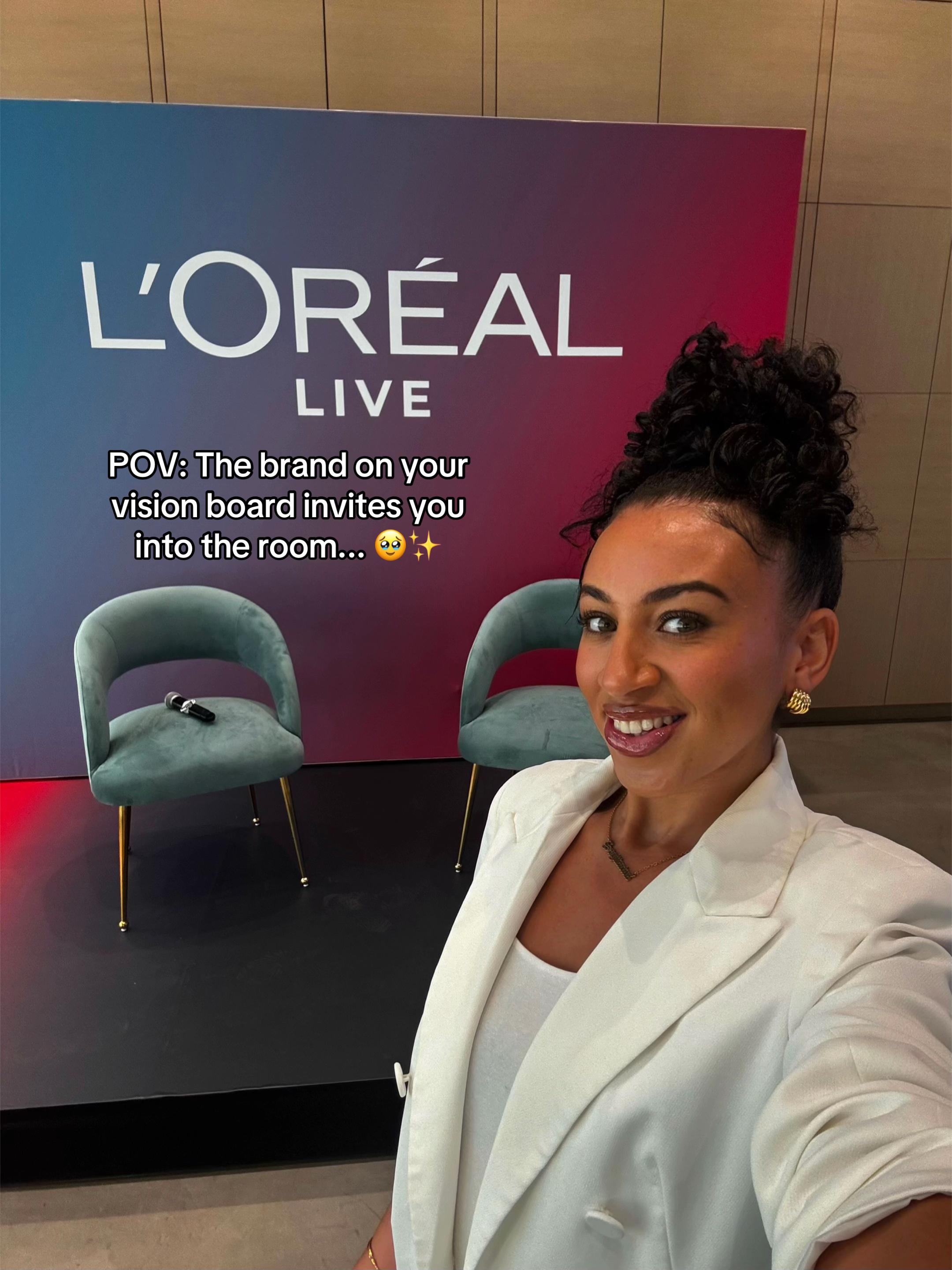 @Molly Ann | Presenter | UGC ๐ค