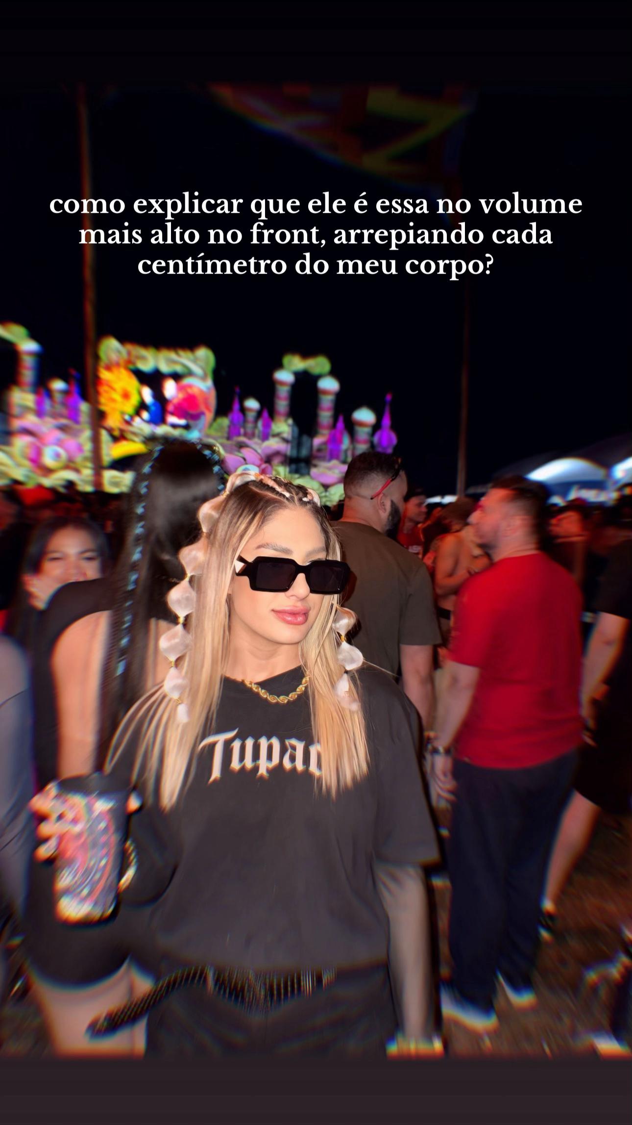 @Vitória Barboza