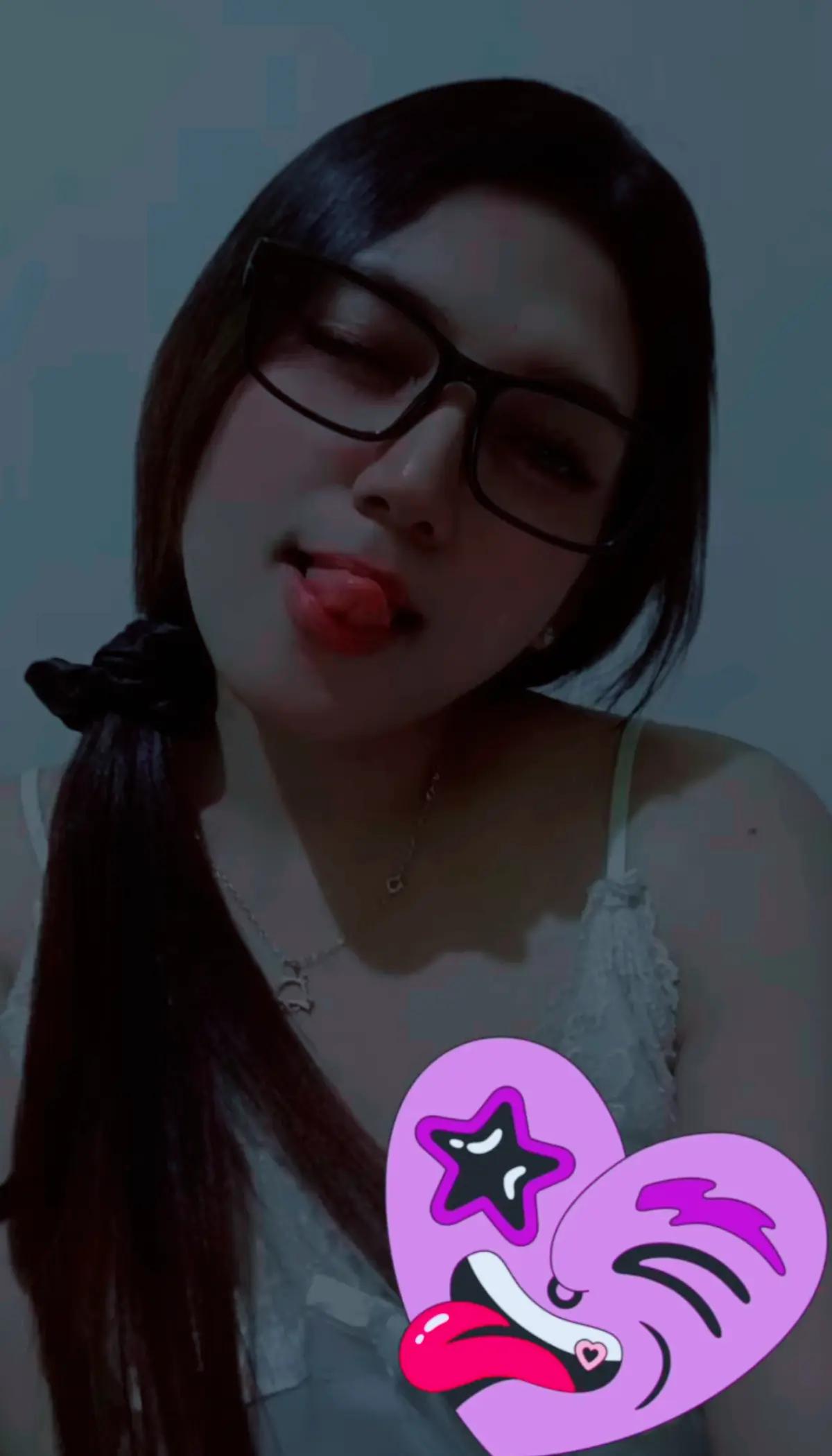 @vanesya putri f