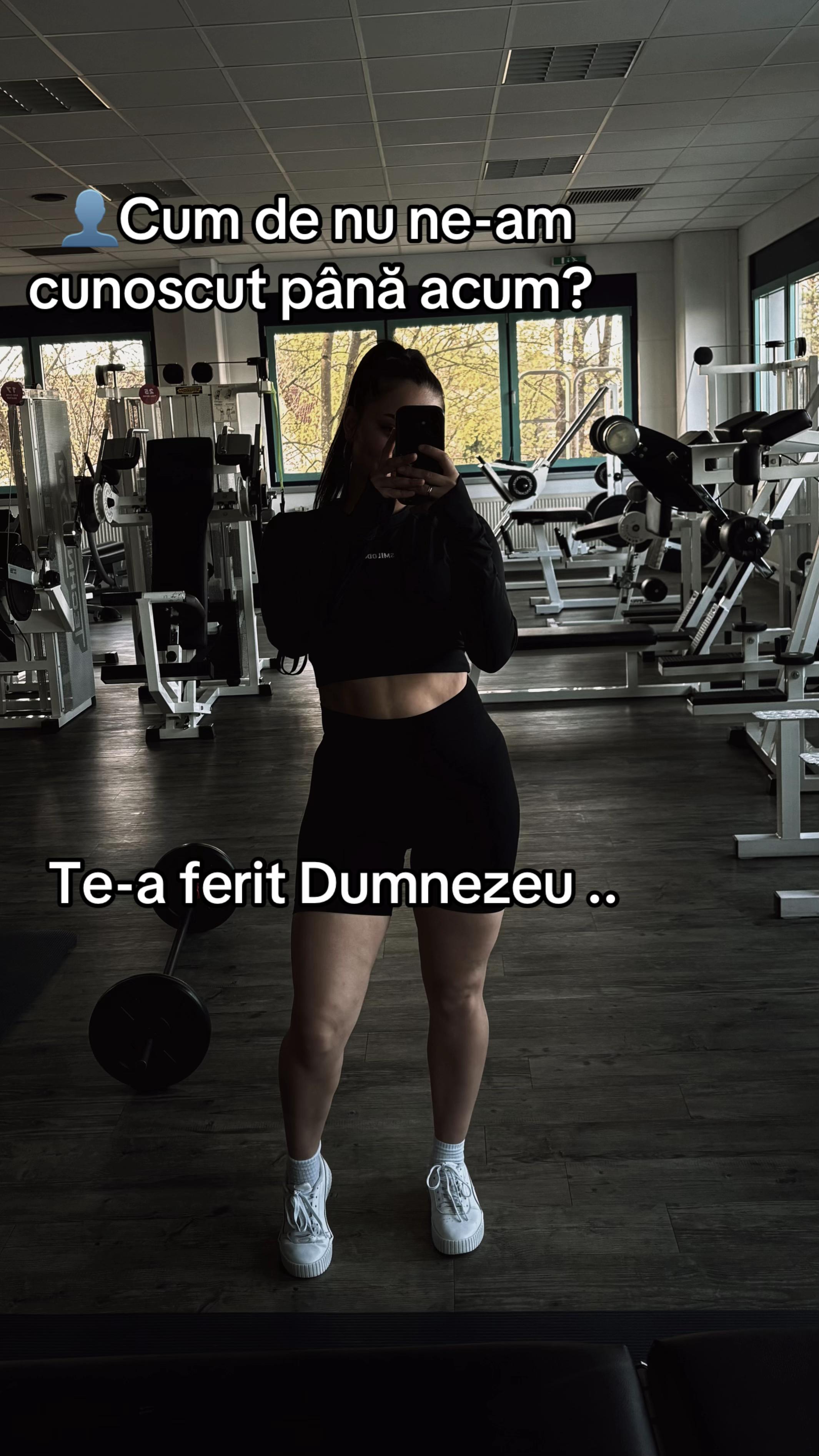 @Ana<3.CM
