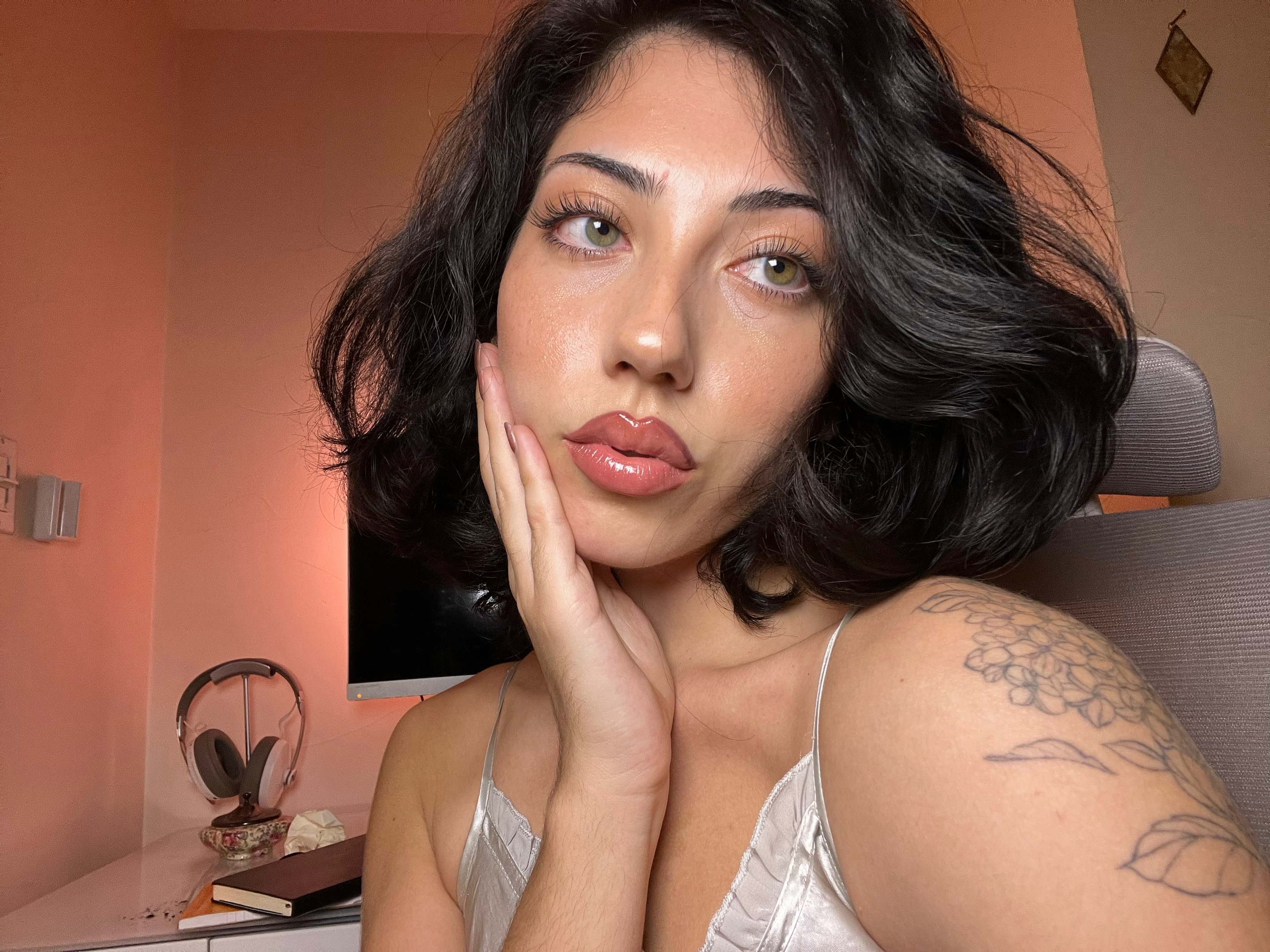 @inayah 🐇