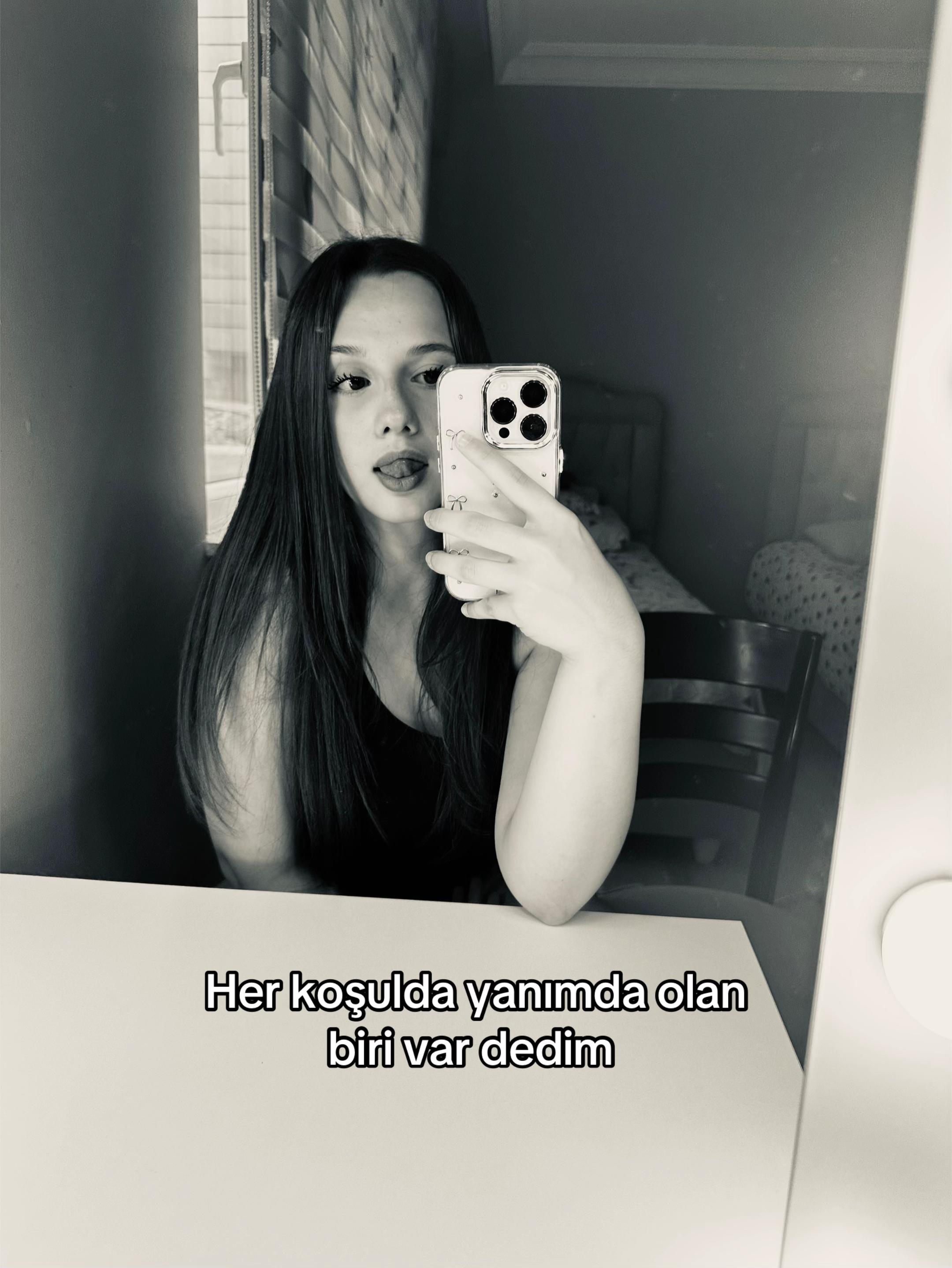 @𝐄𝐜𝐫𝐢𝐧