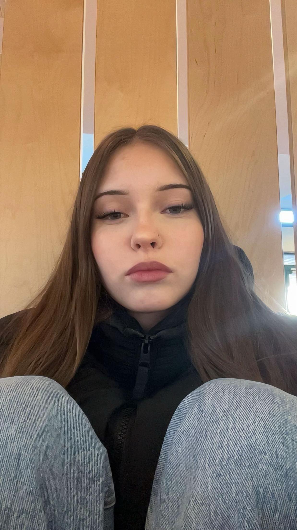 @ᴏʟɪᴡɪᴀ🇵🇱