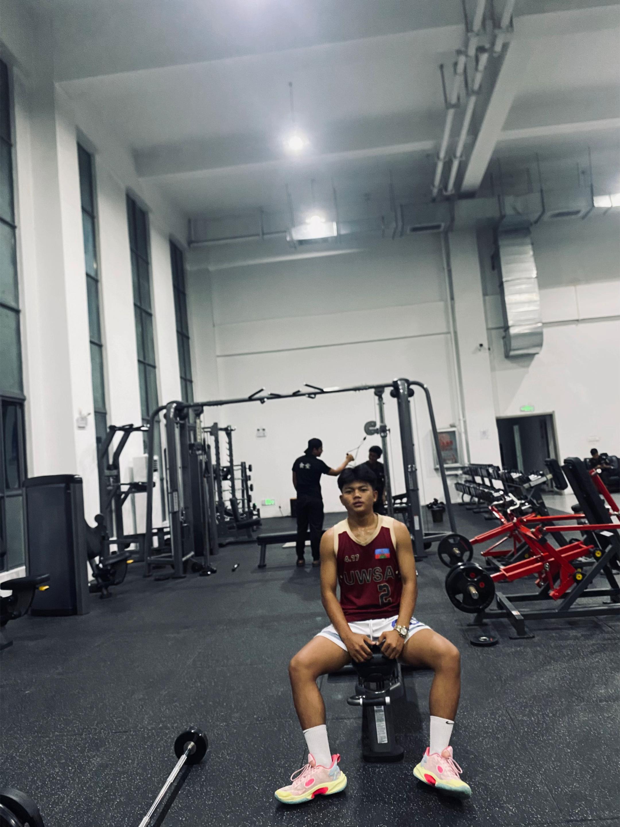 @南佤一哥🇲🇲-