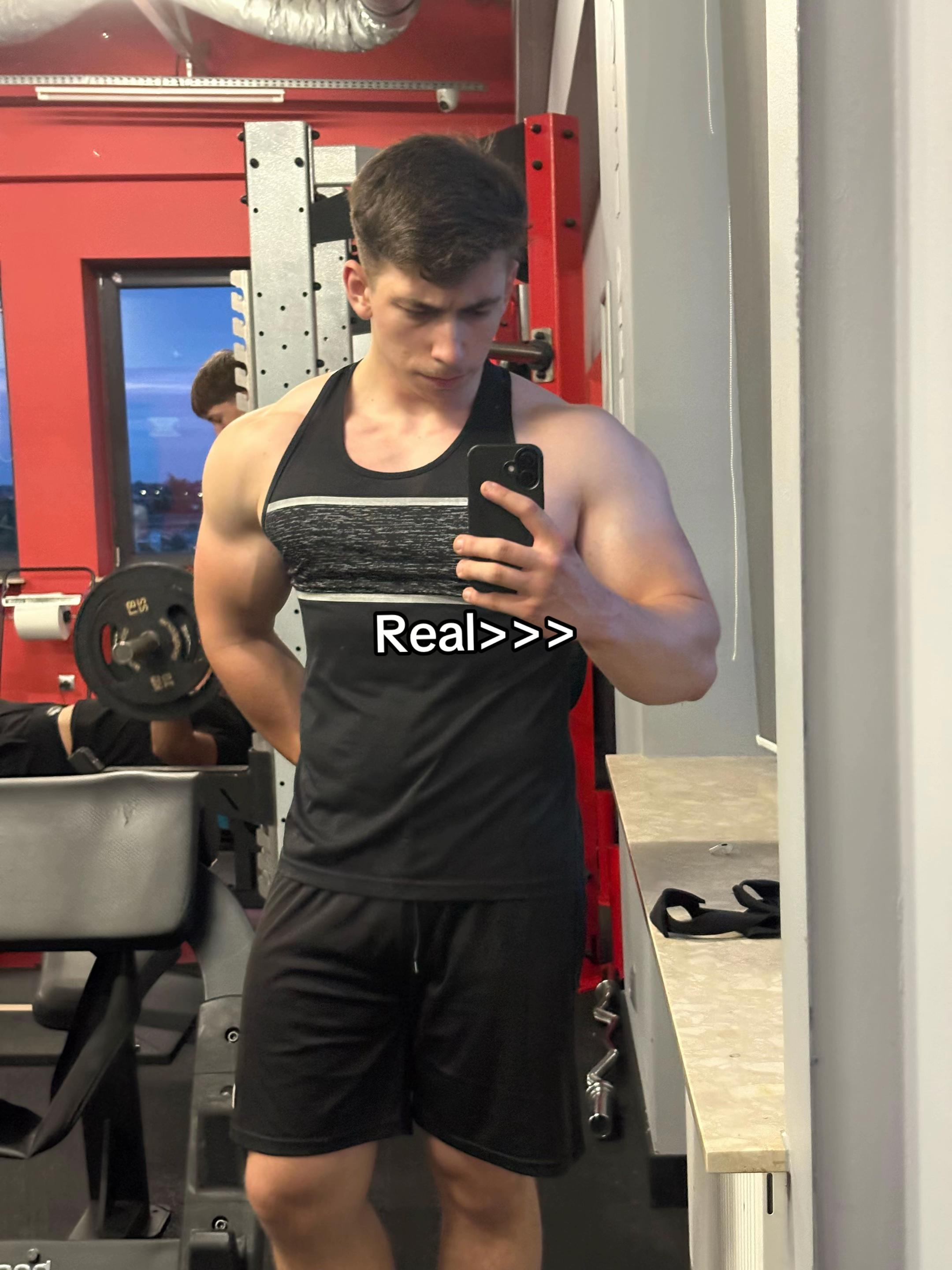 @MocarzOficjalnie