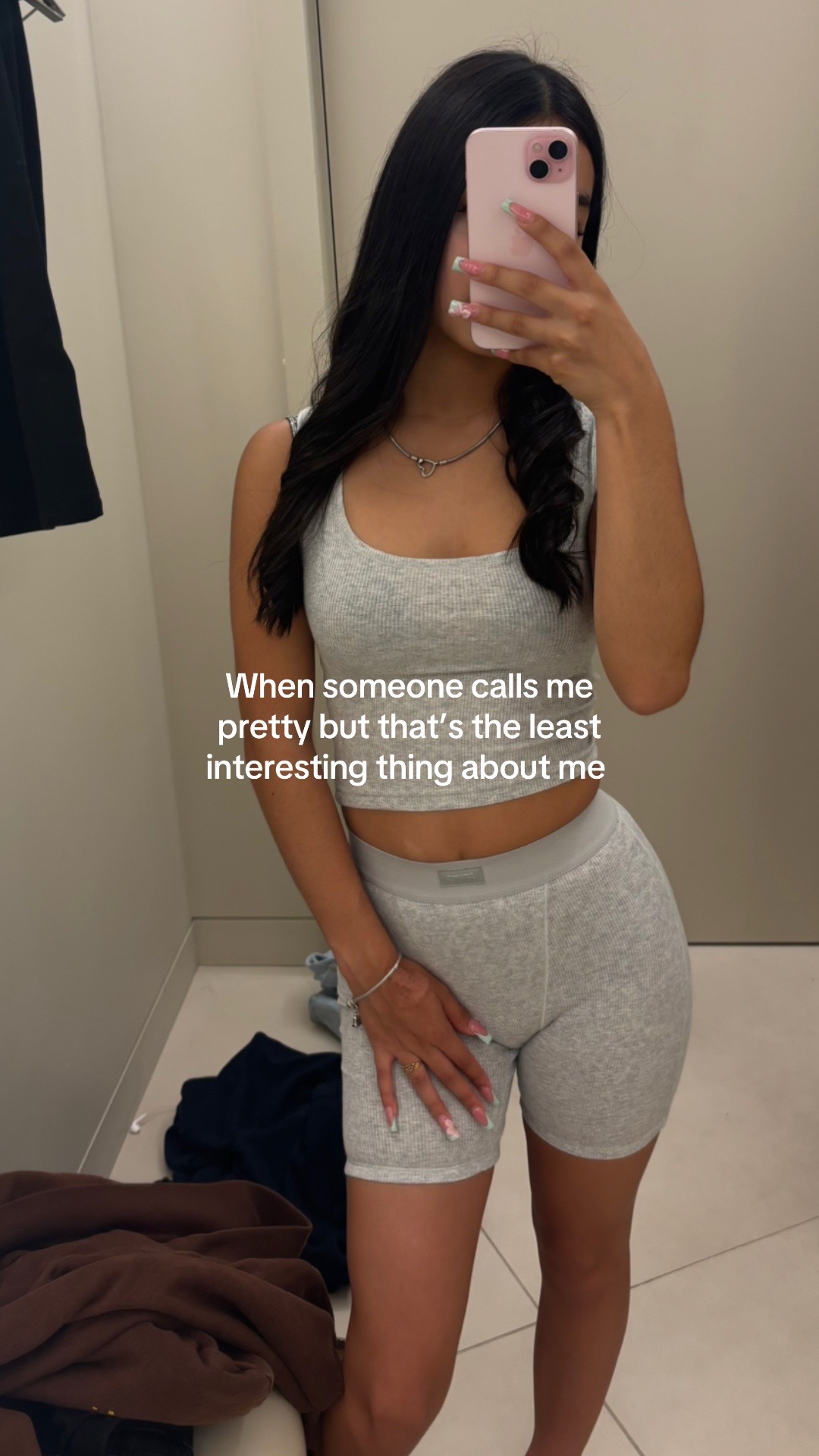 @valeslife_