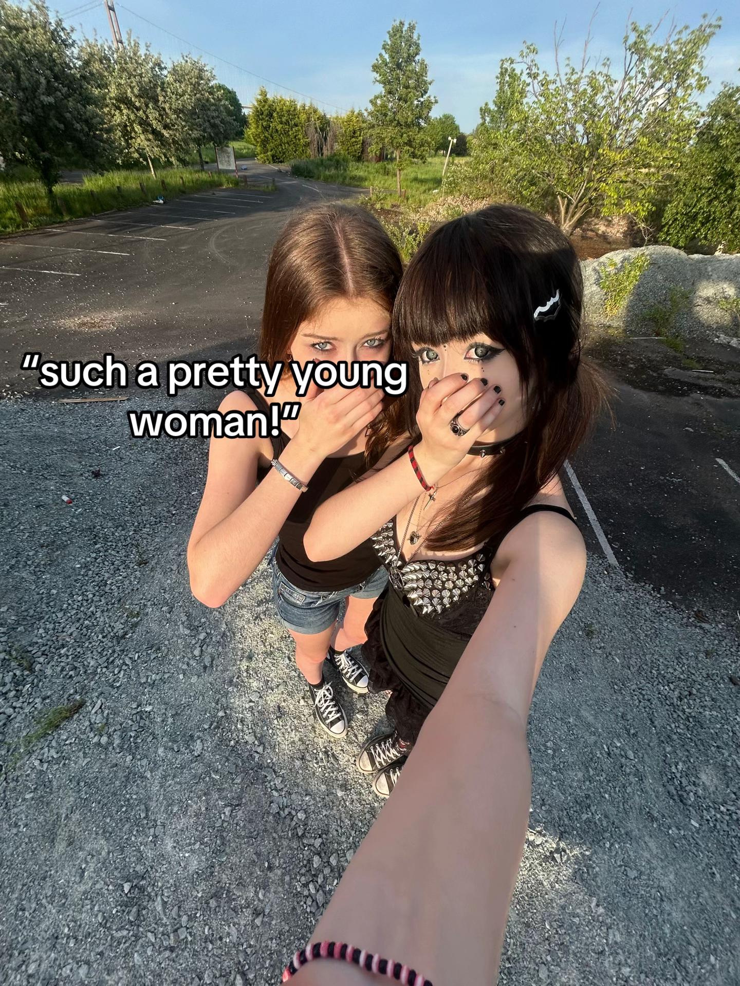 @𝔦𝔷𝔷𝔶🦇