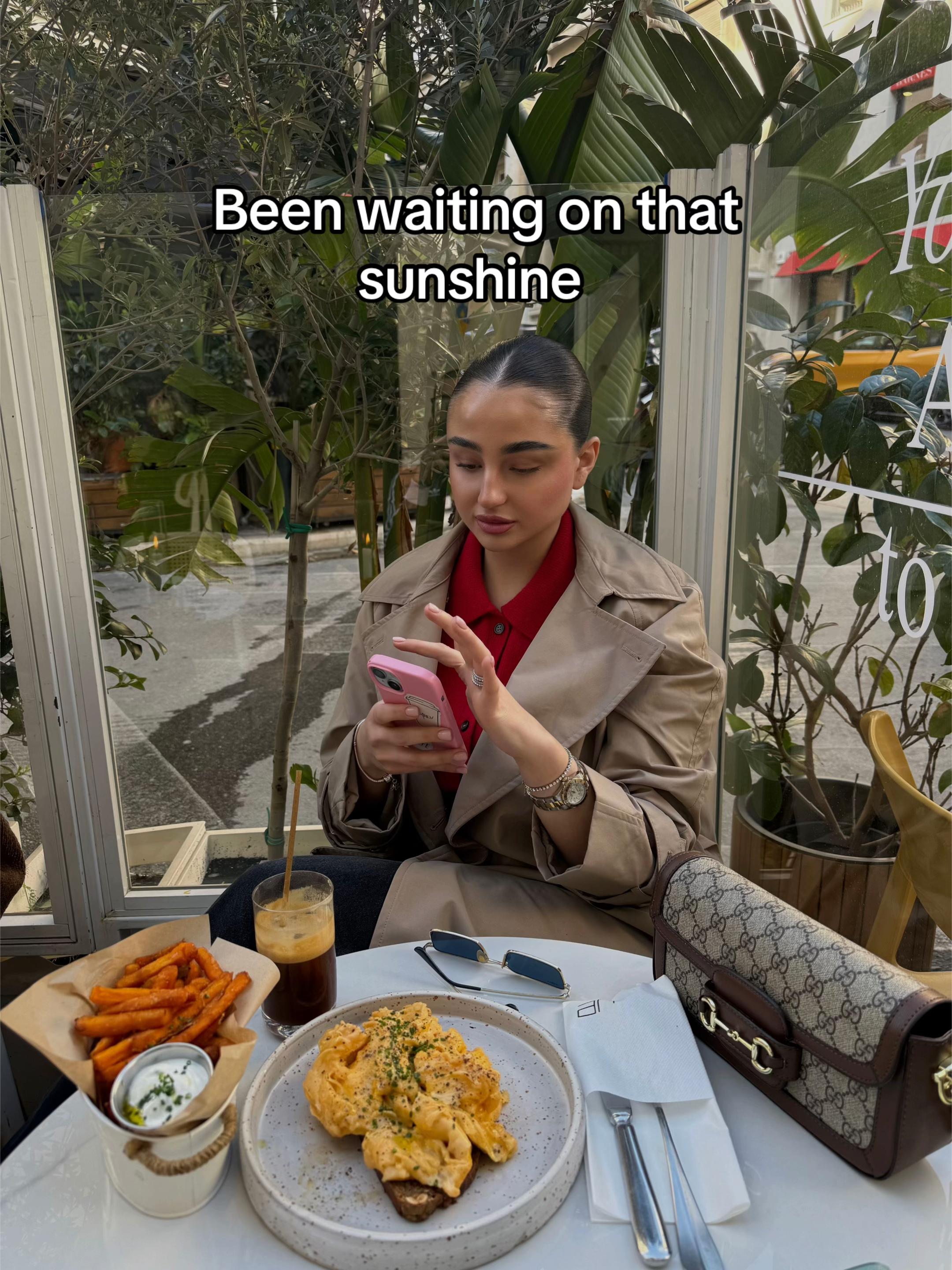 @FlyyWithVivian🛫