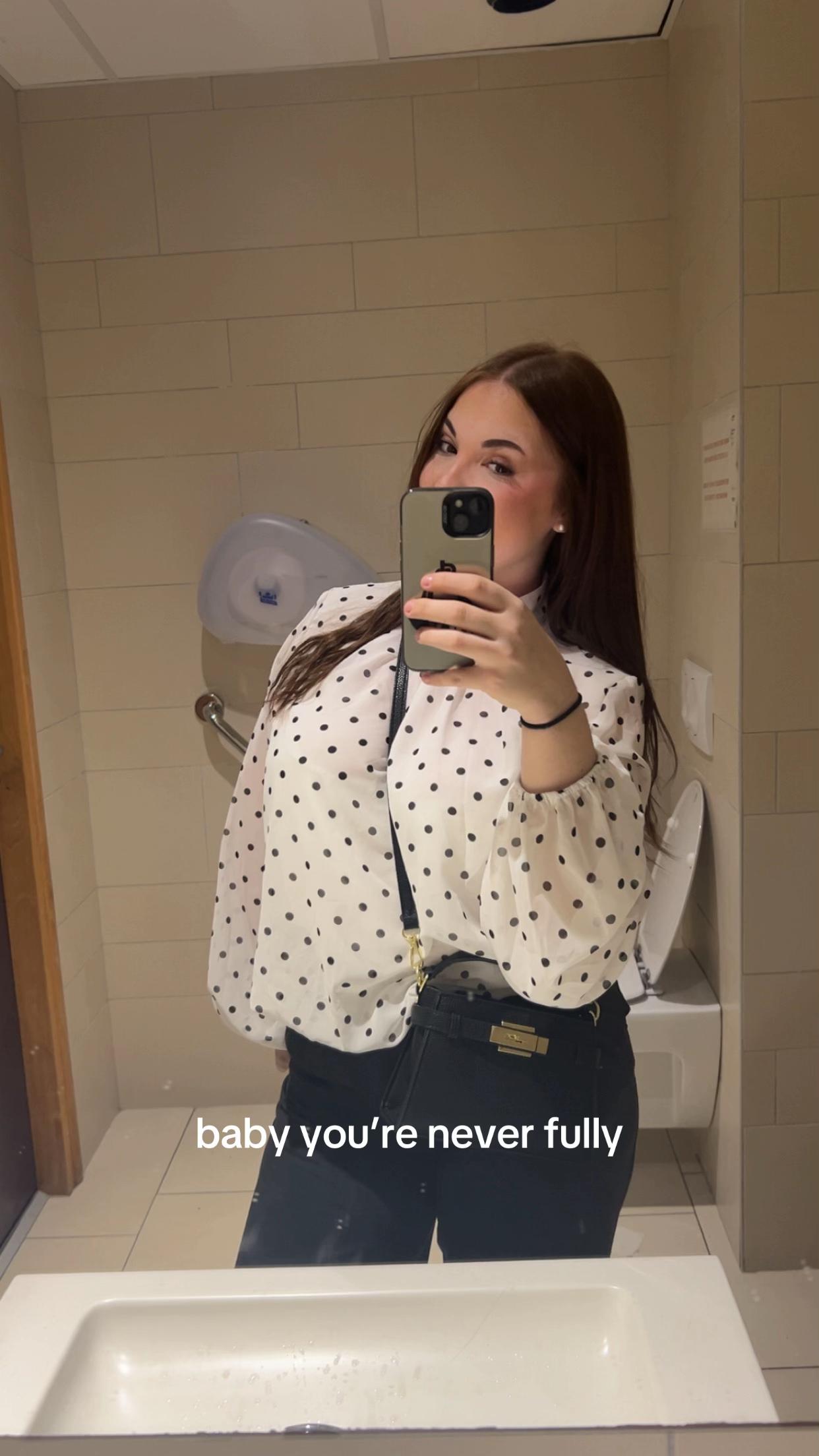 @𝐣𝐞𝐚𝐧𝐧𝐞_𝐠𝐬𝐭𝐥