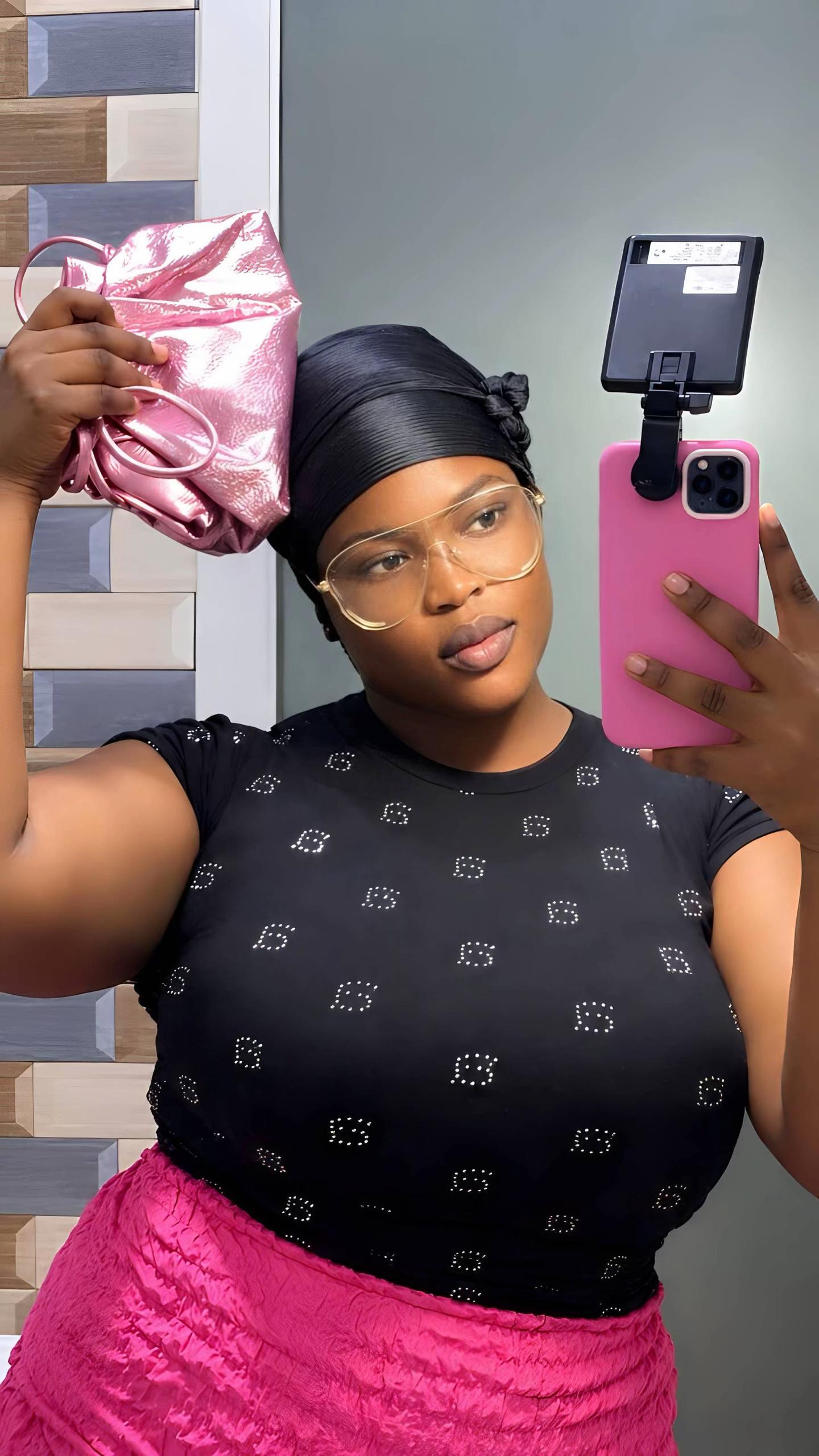 @Fatimadebenzy