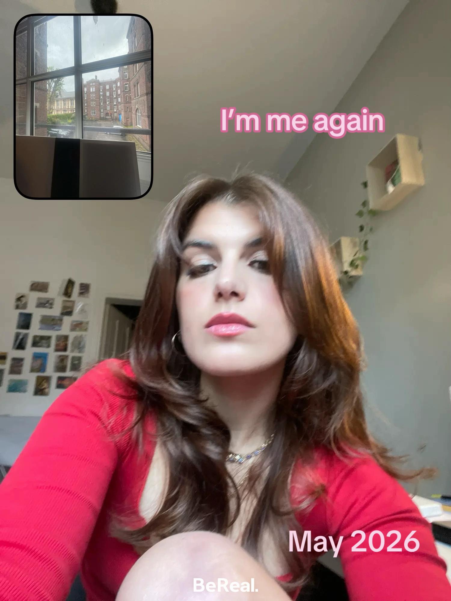 @L&ugrave;na