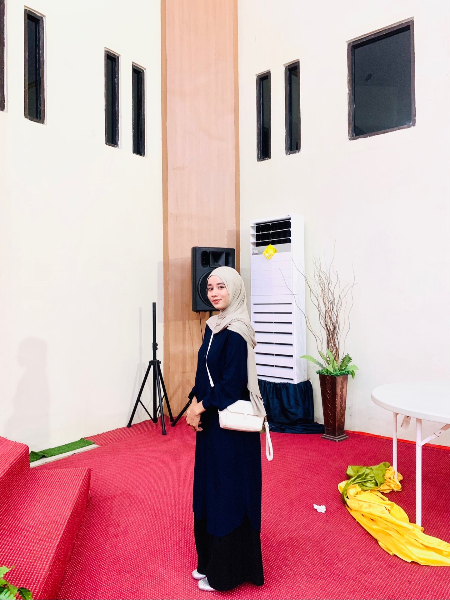 @NailaMahulauw_