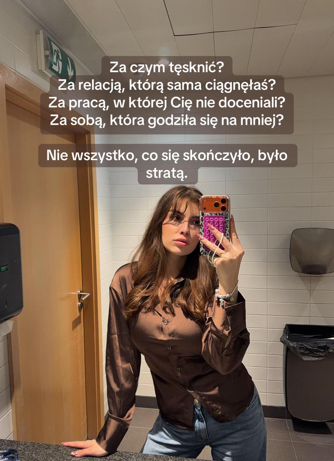 @Karola | ig: whoiskarola