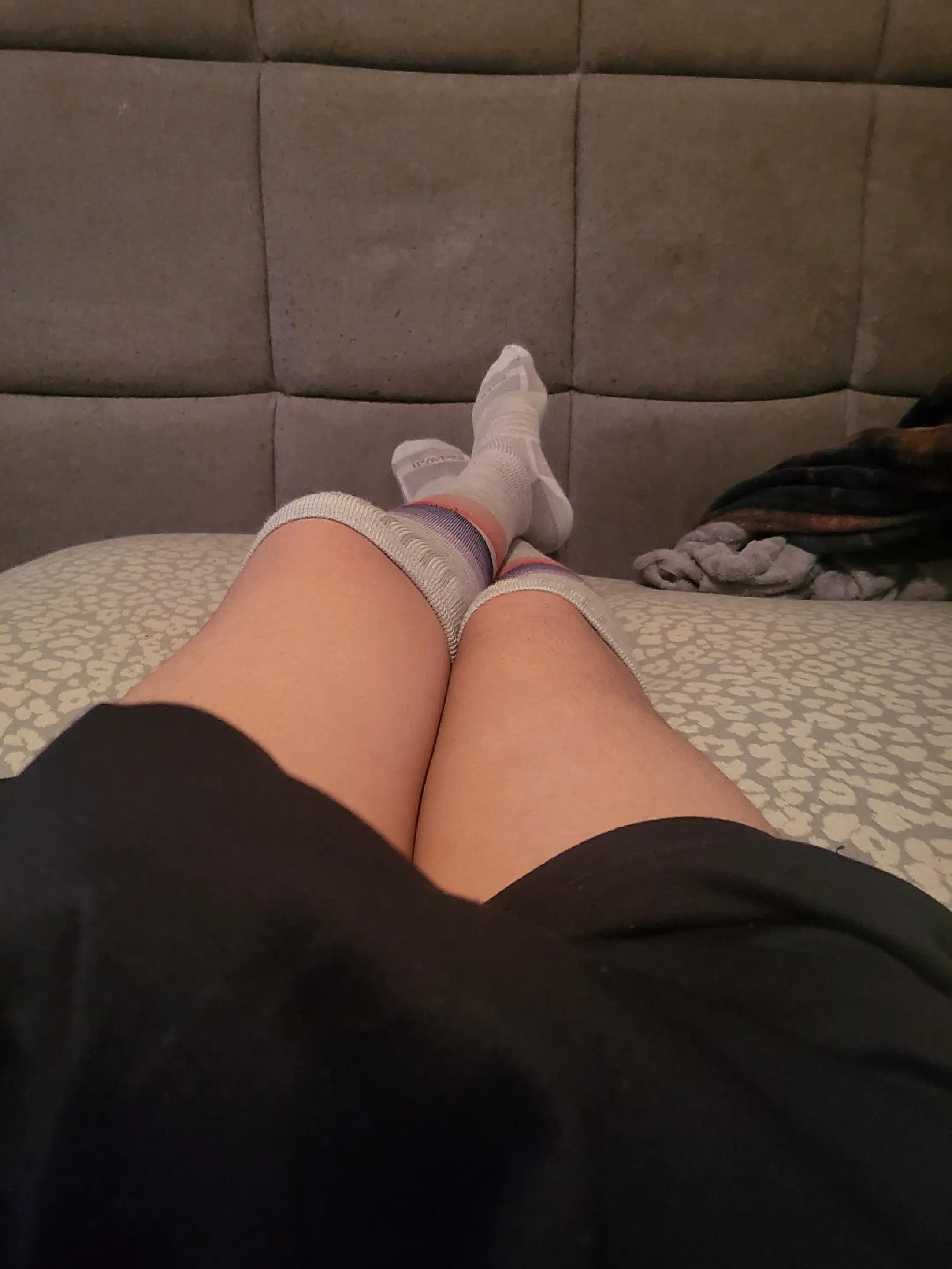 @femboythighs