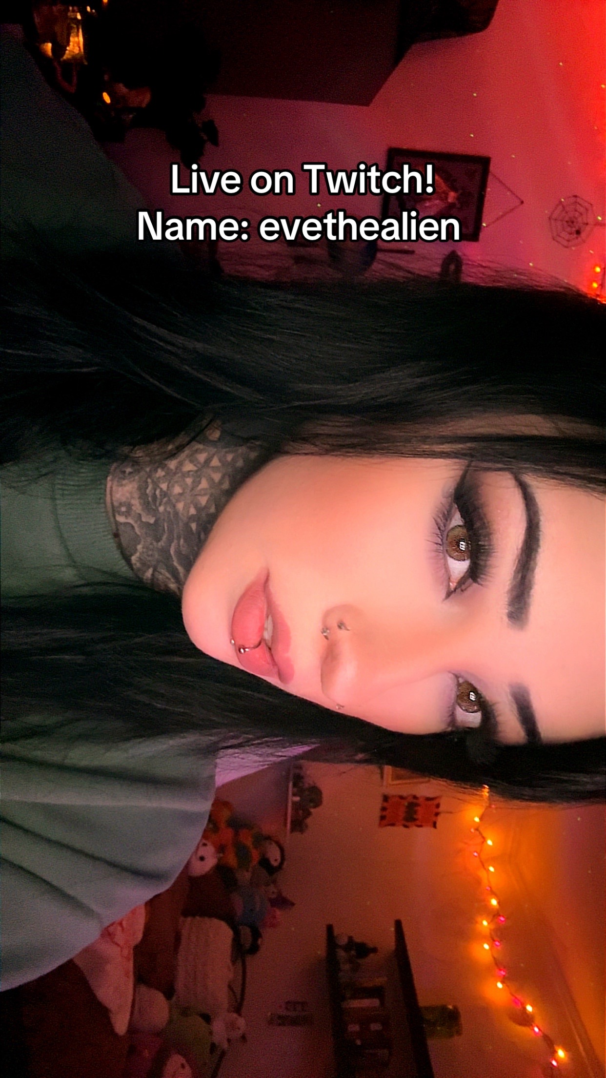 @alieneve