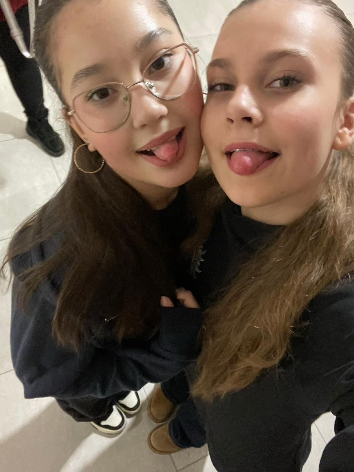 @машка