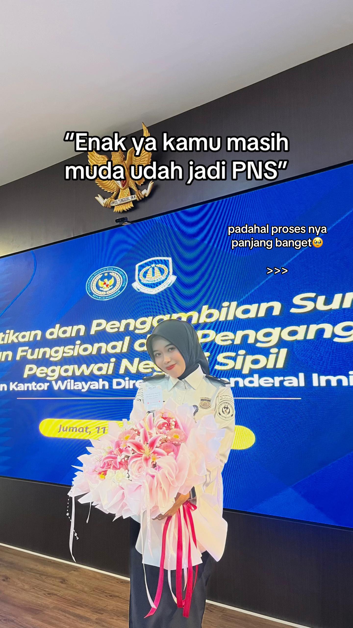 @Yuniar | PNS gen z✨👩🏻&zwj;✈️