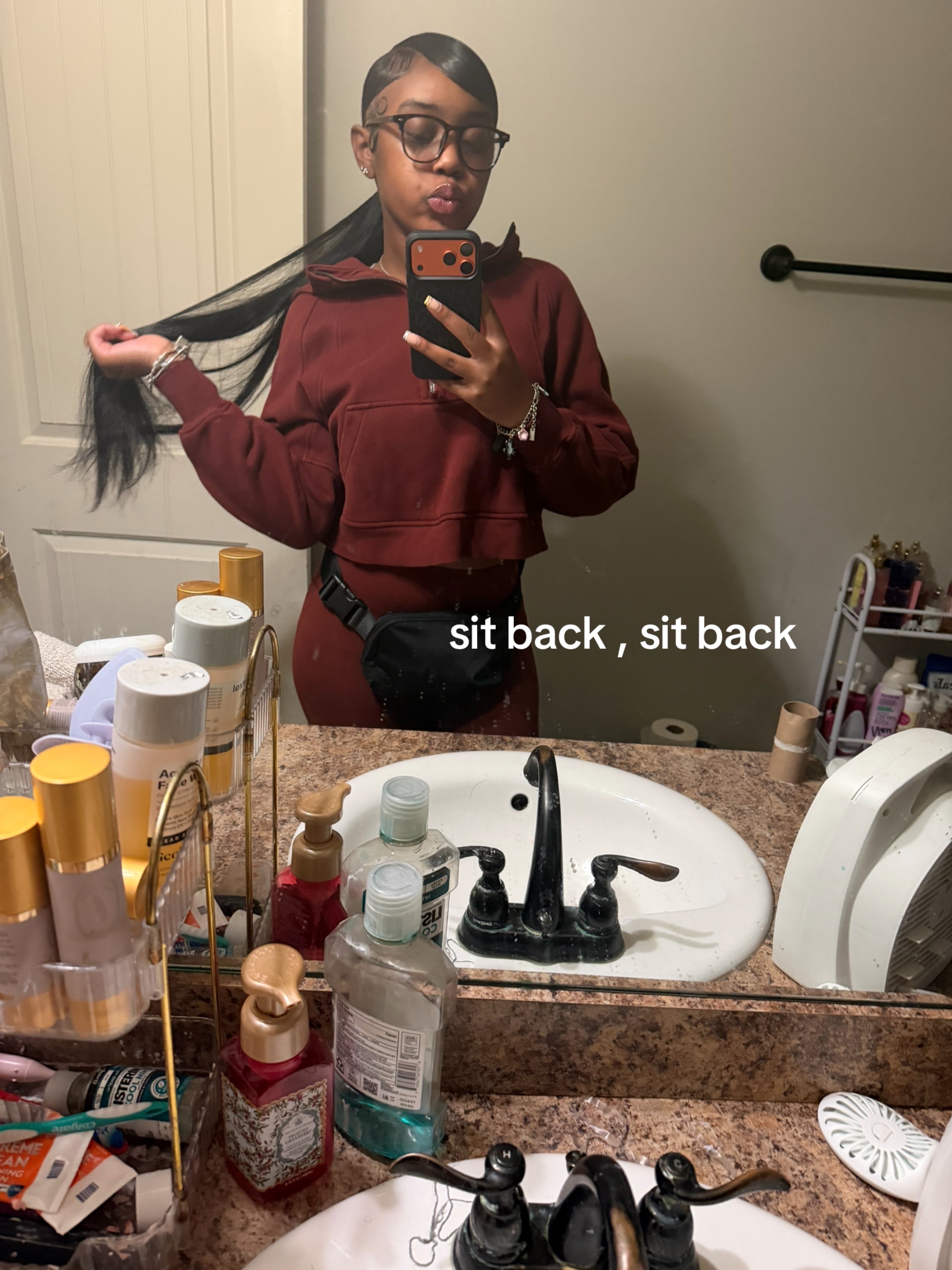 @reallyrhudedolly