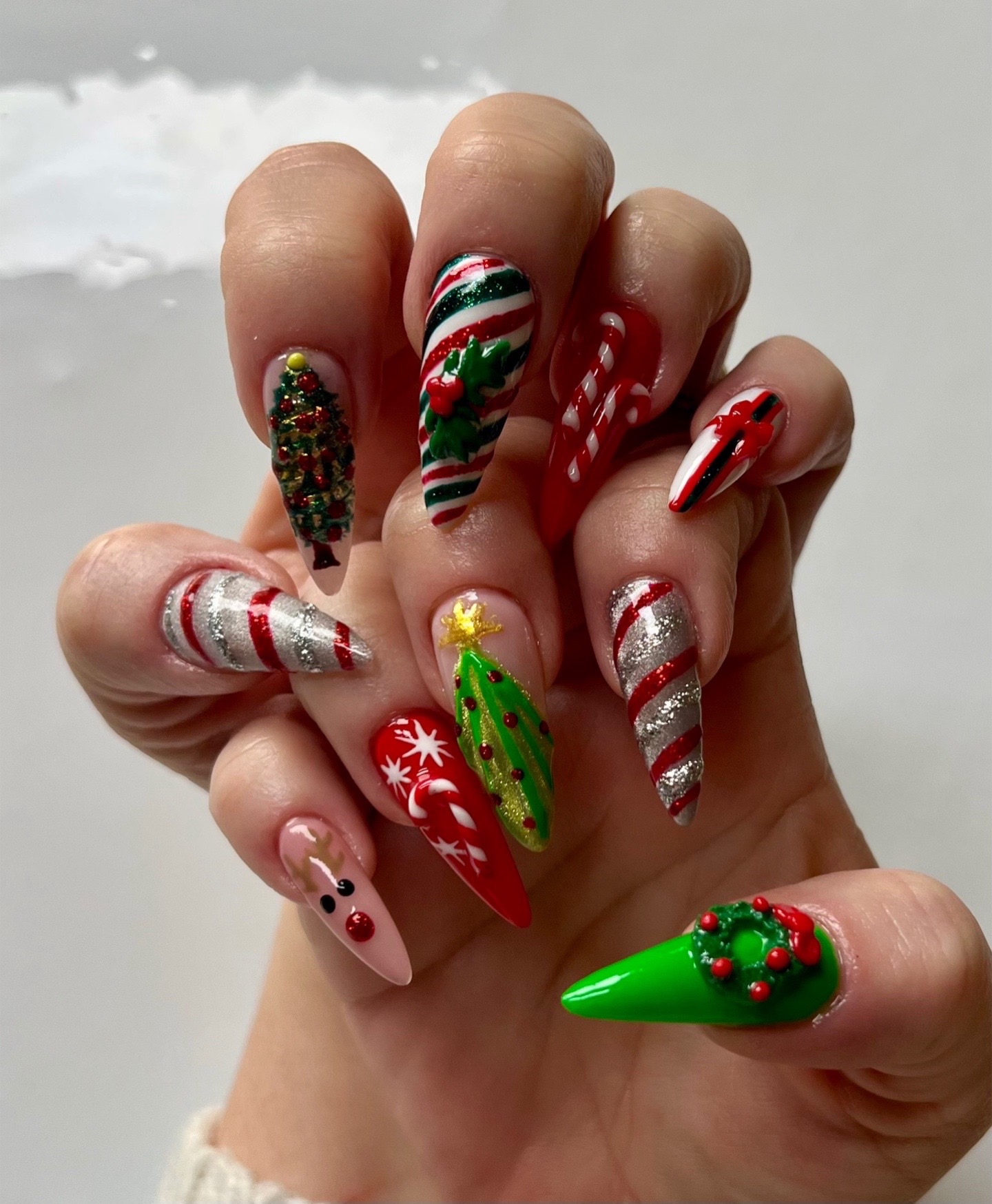 @Leslie 💅❤️🐕🐈⬛🐈🐈⬛🐈🐈🦜