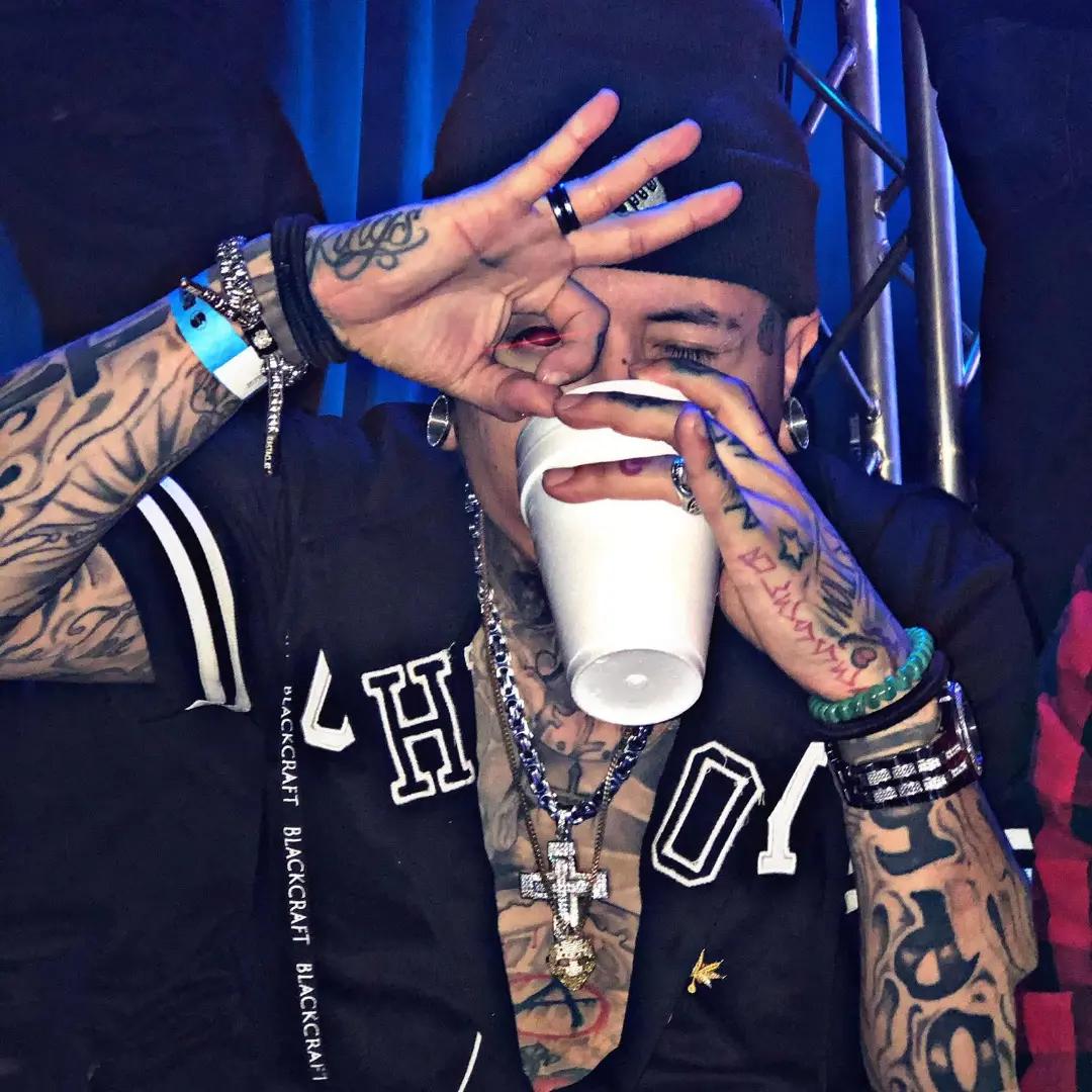 @dmartian719