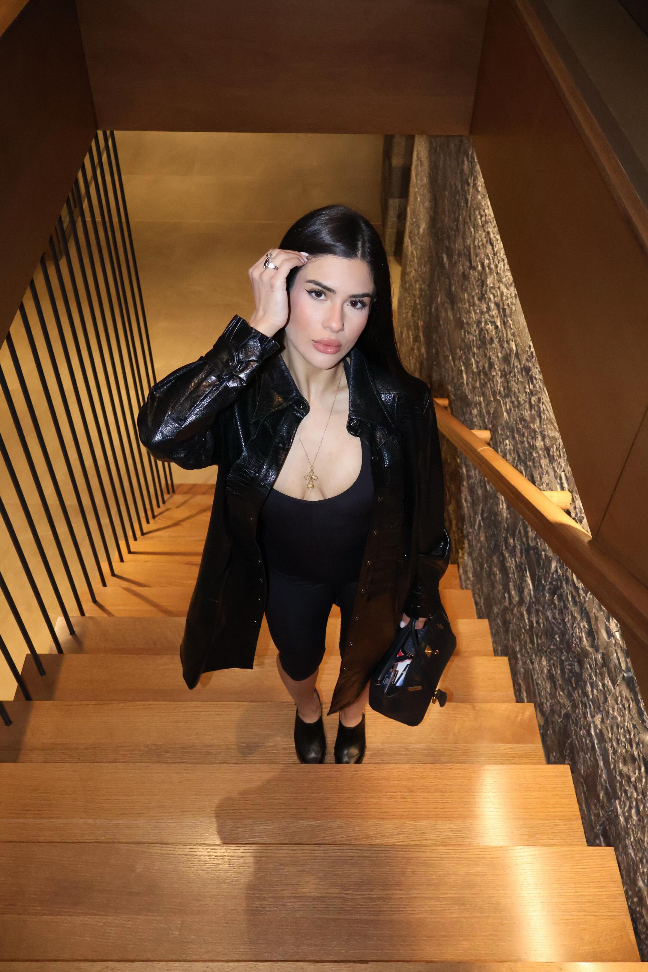 @nanakaratzi
