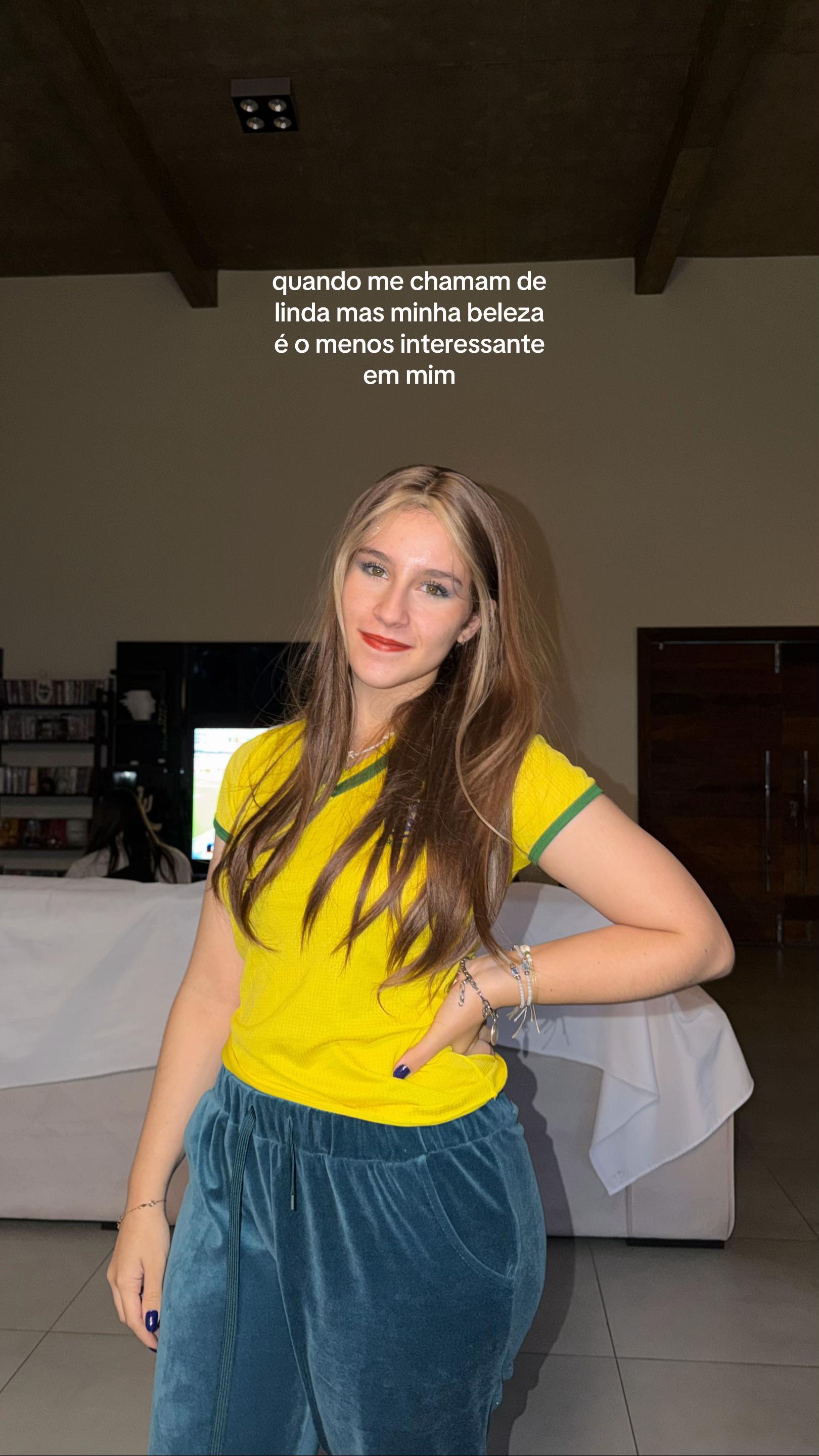 @Maria🇻🇦