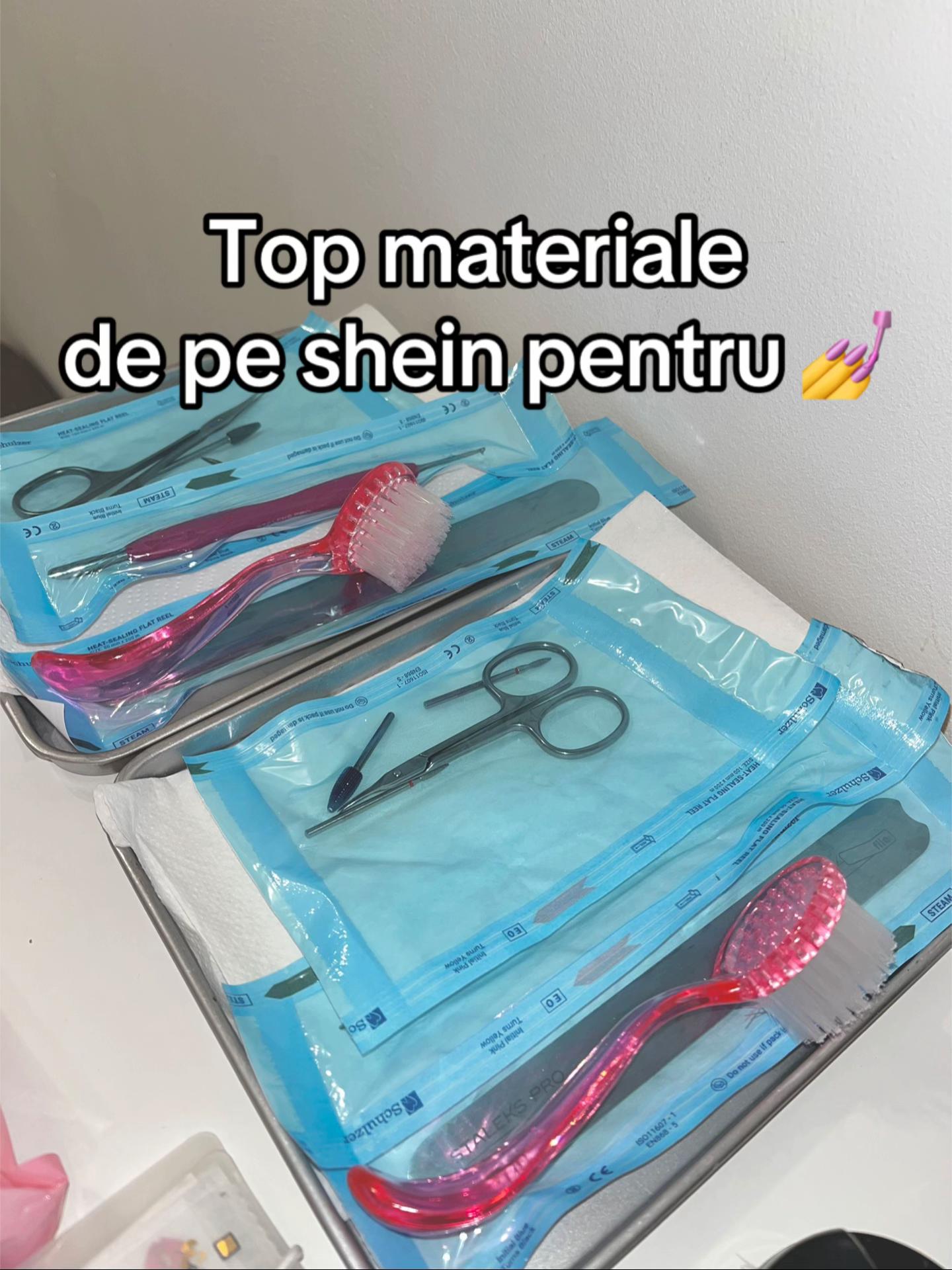 @Dina/ Cluj / Manichiură