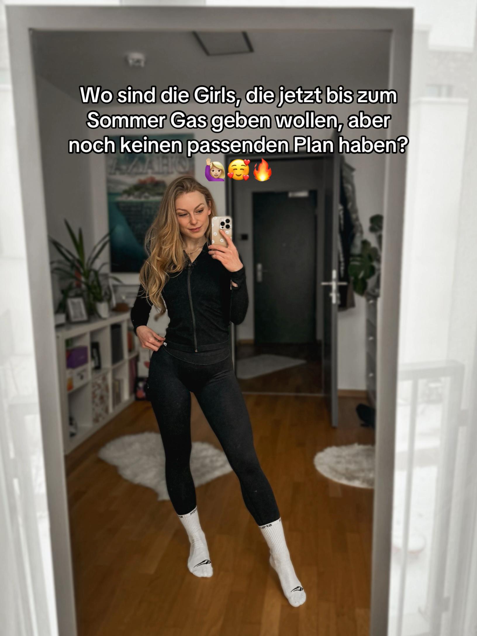 @celinastr_