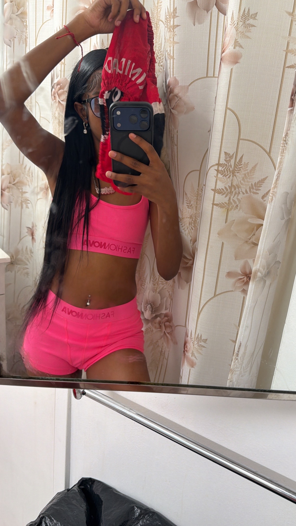 @autumndidougla