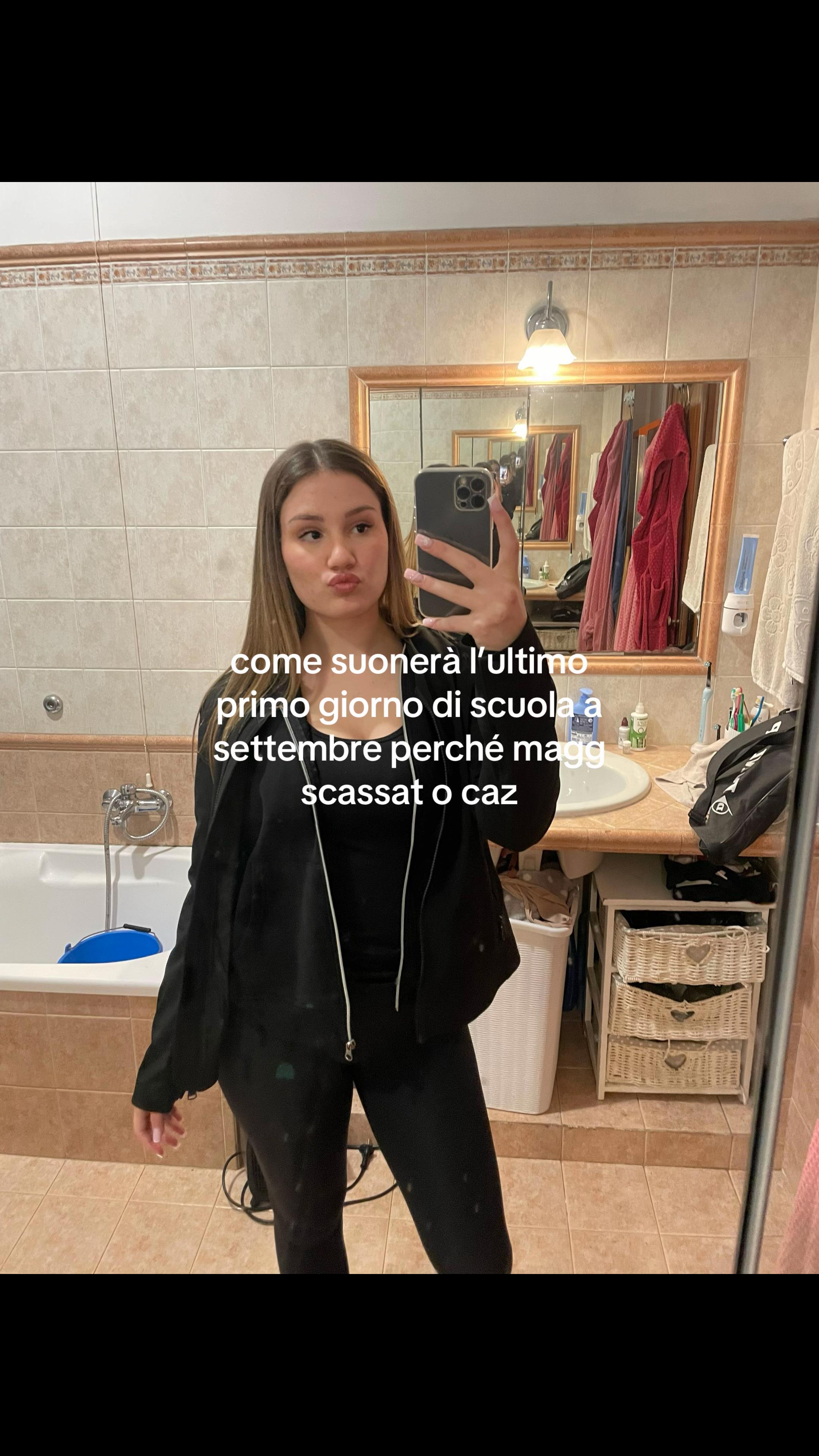 @🖤🍸