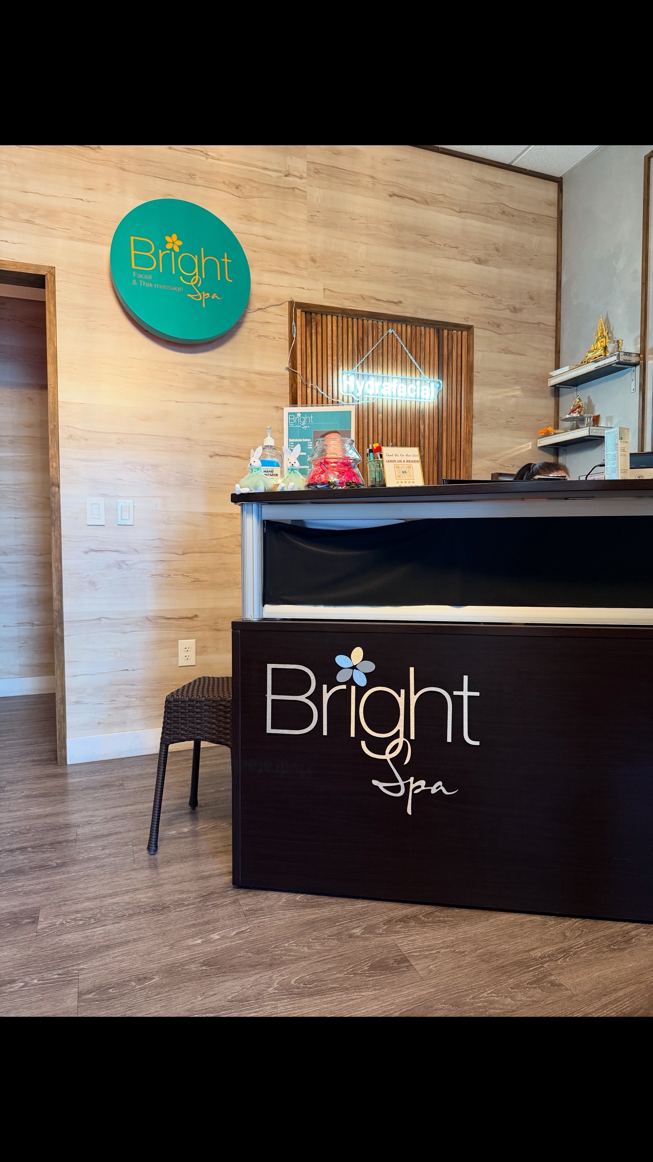 @Bright Facial Spa&Thai Massage