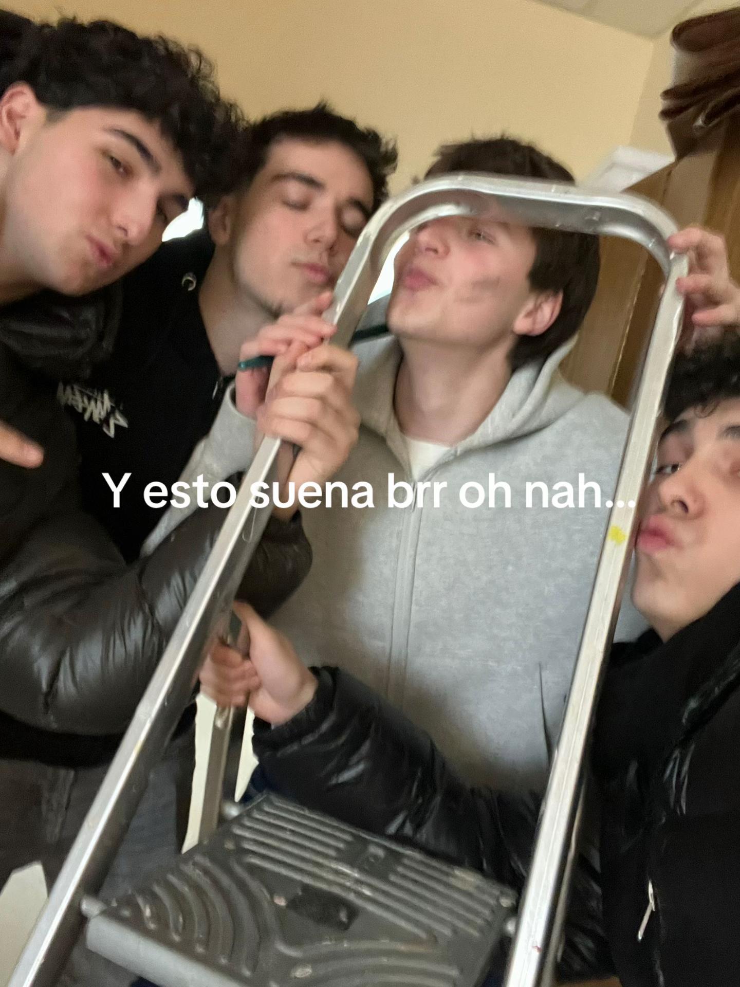 @contrato
