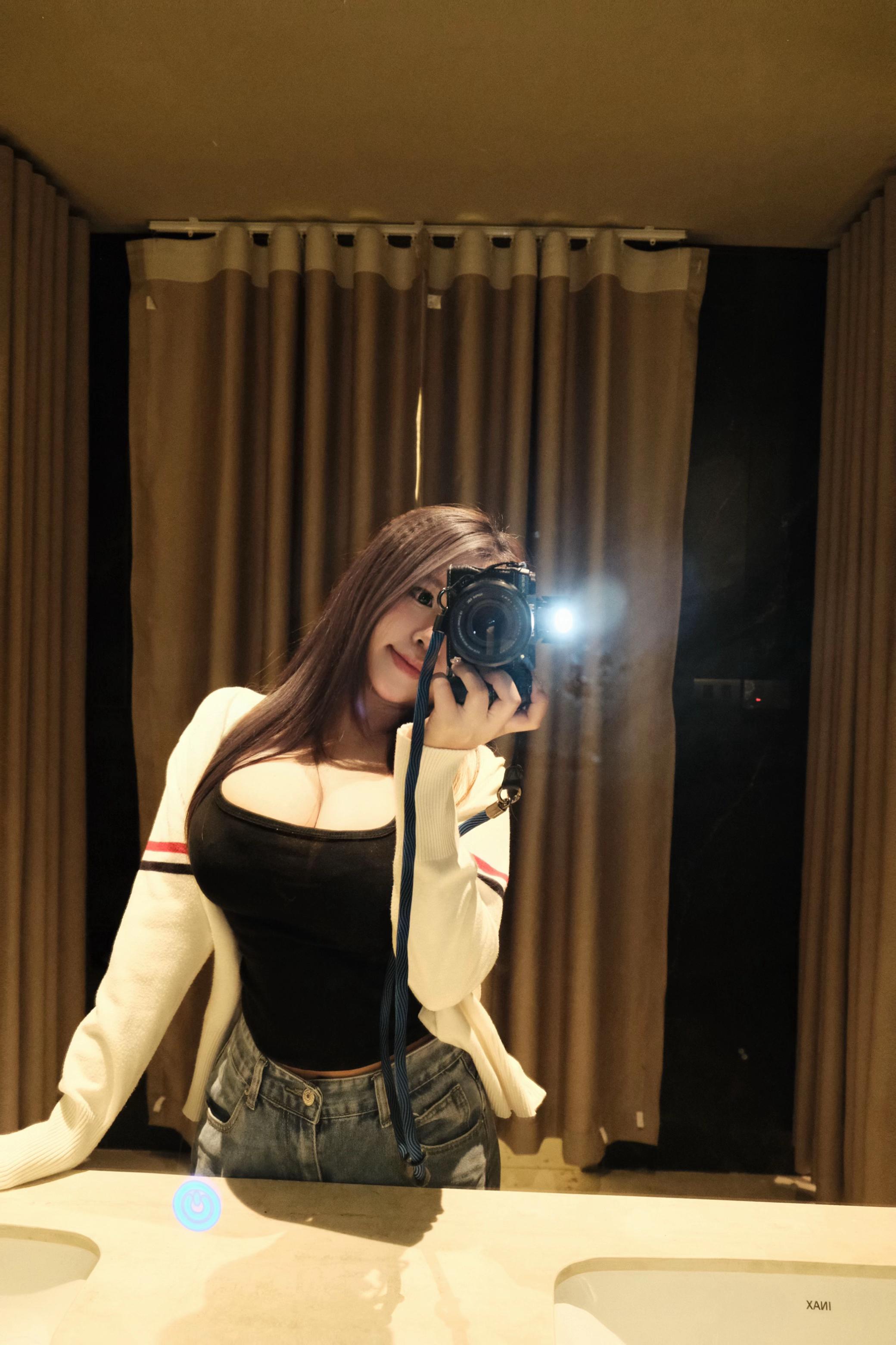 @𝑇ℎ𝑢𝑦̀ 𝐷𝑢̛𝑜̛𝑛𝑔 •ﻌ•