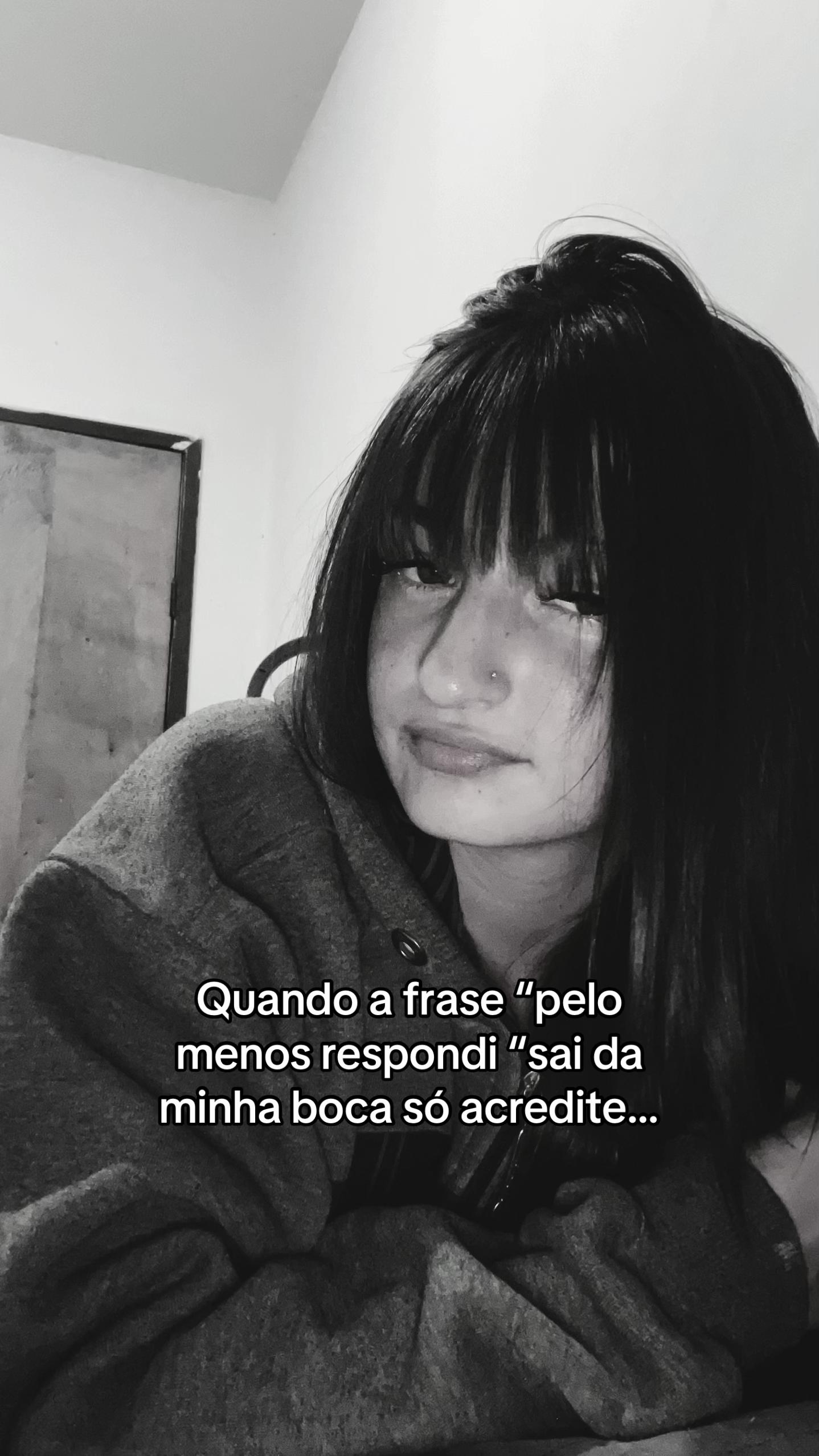 @_yasmin._.santos_