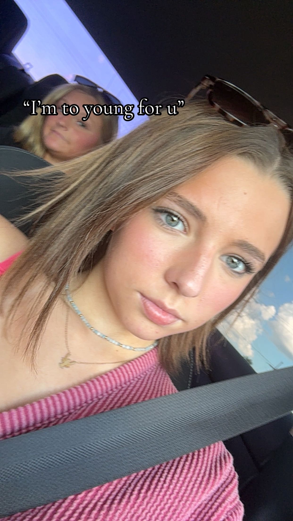 @😚
