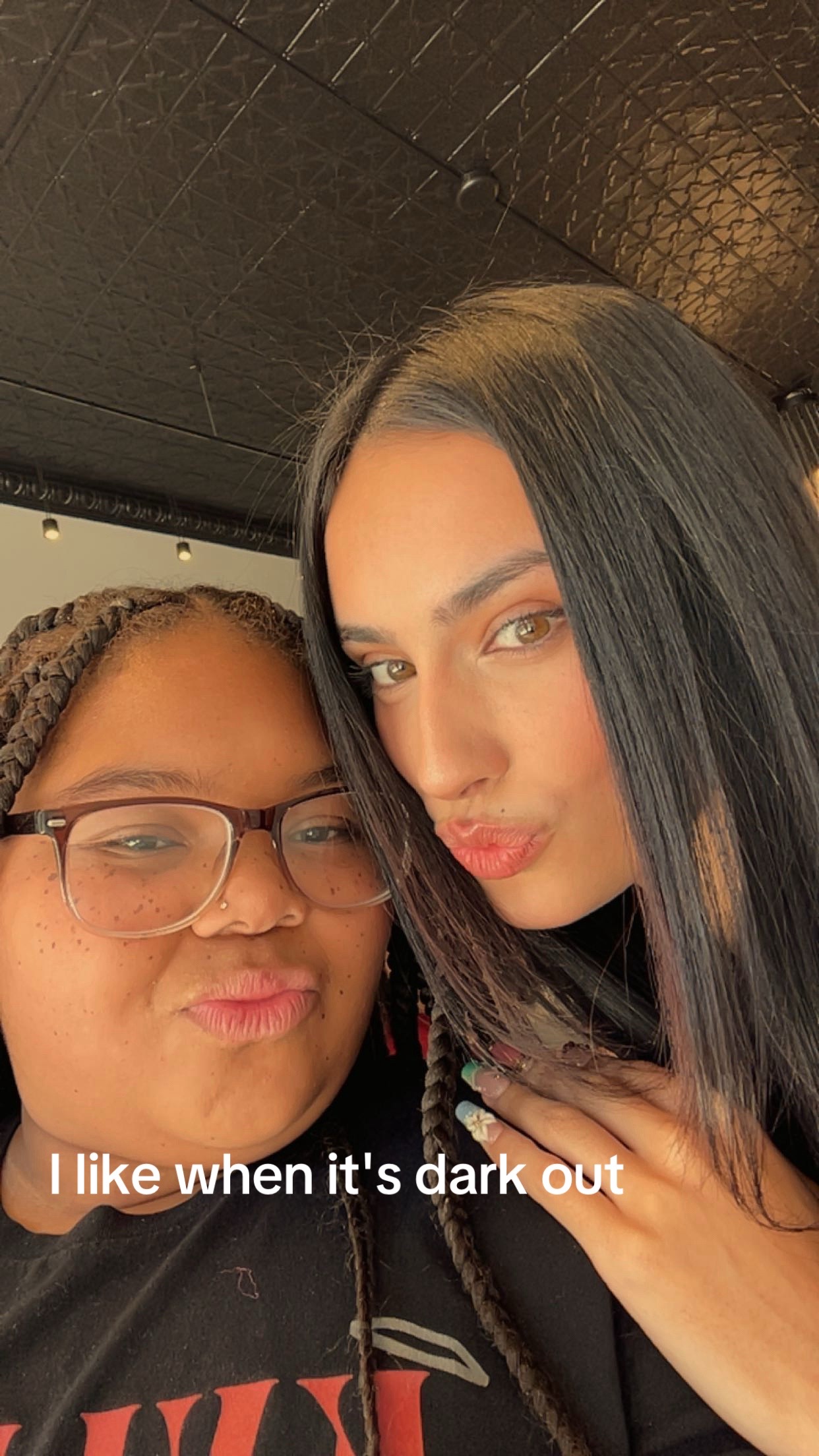 @Anyssa✨💫❤️🖤