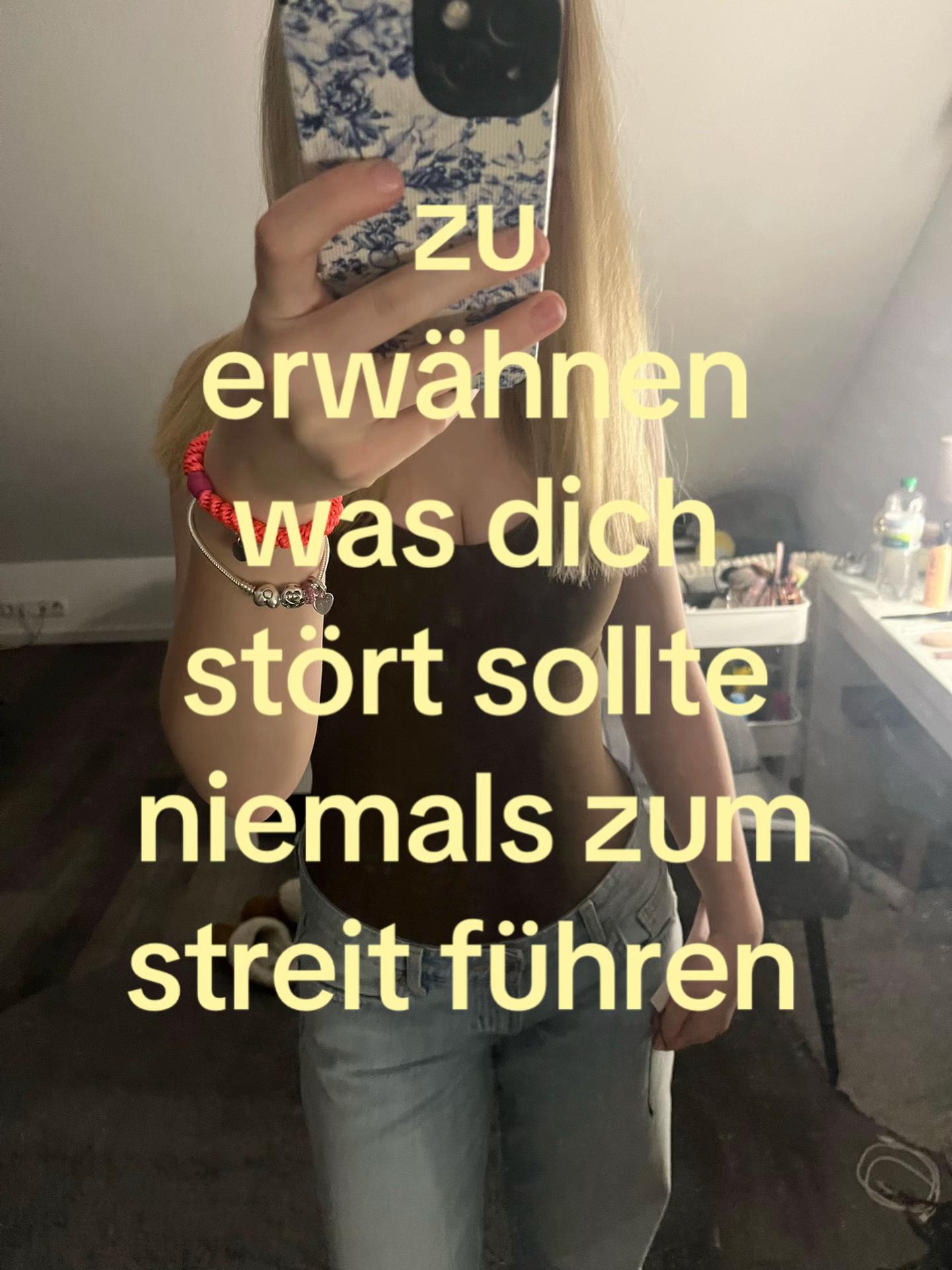 @𝐞𝐦𝐦𝐚