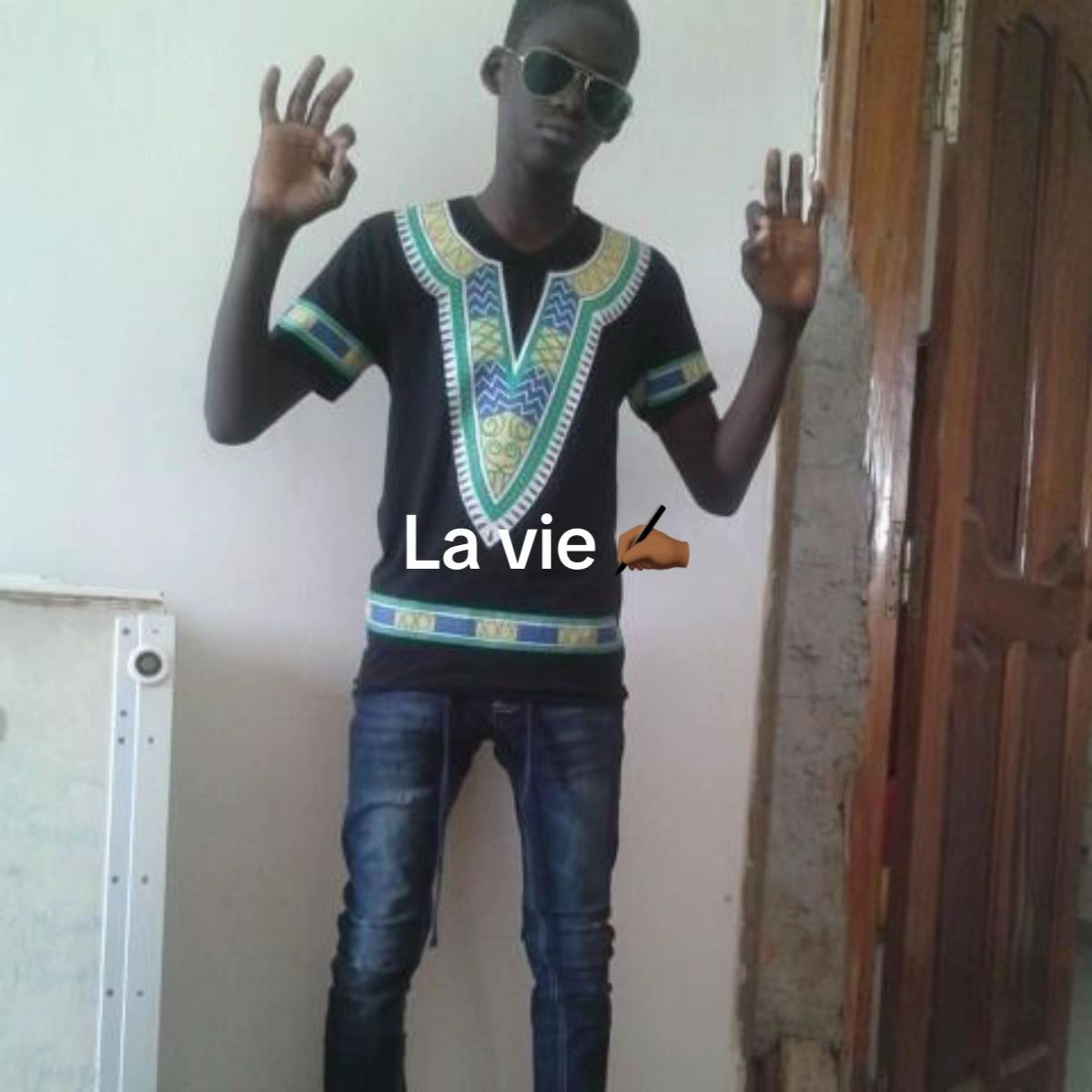 @Serigne Bachir🇺🇸🇬🇧