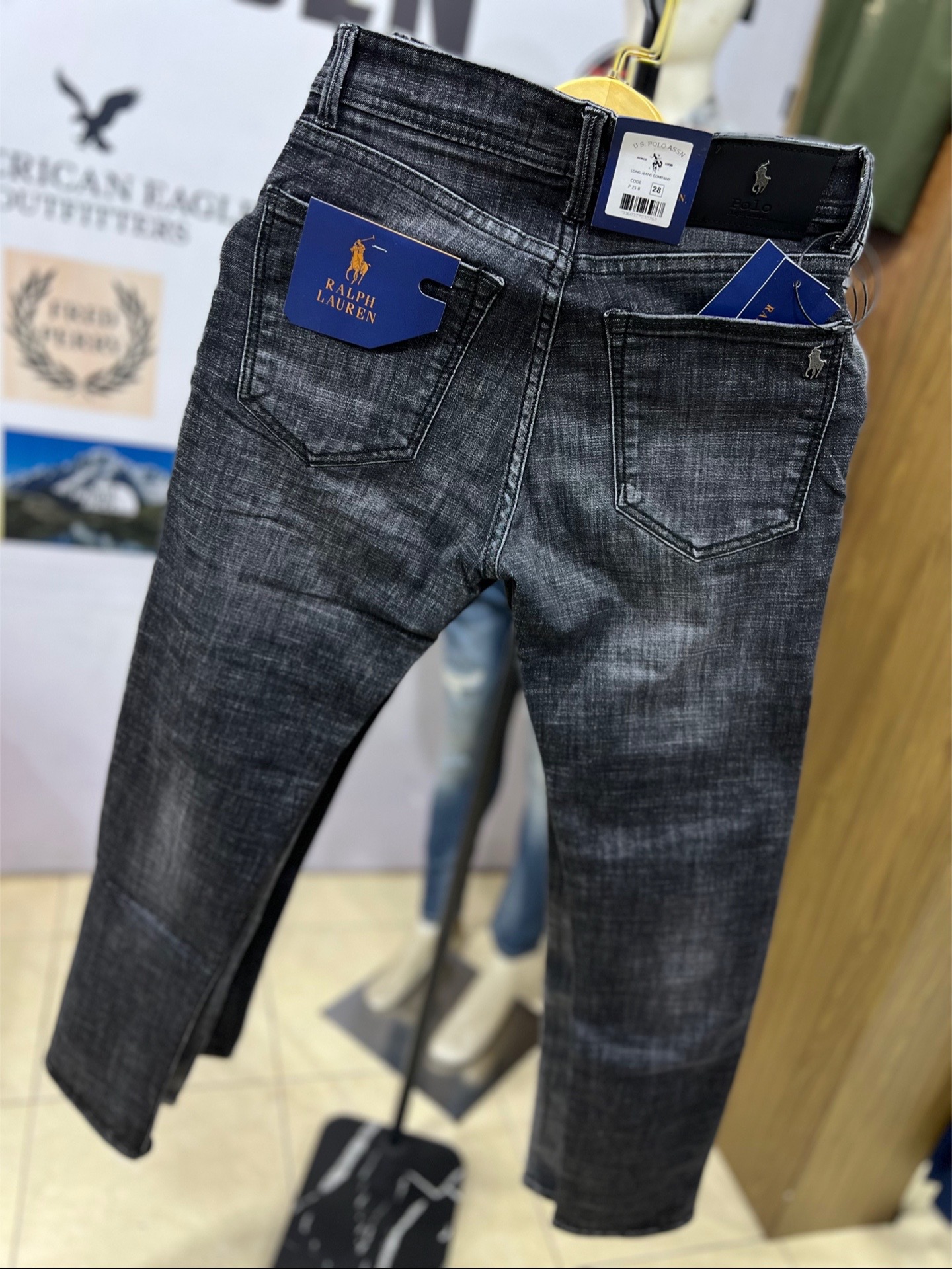 @𝒁𝑶𝑹𝑶 𝑩𝑰𝑹𝑬𝑼𝑬𝑵