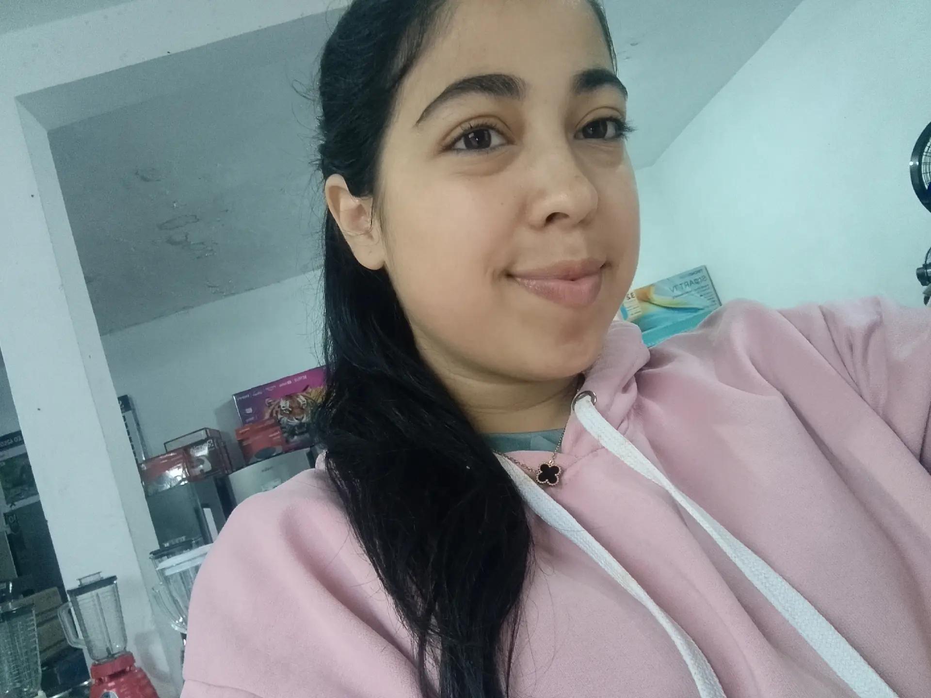 @Caren Alexandra 🦋💋🌸