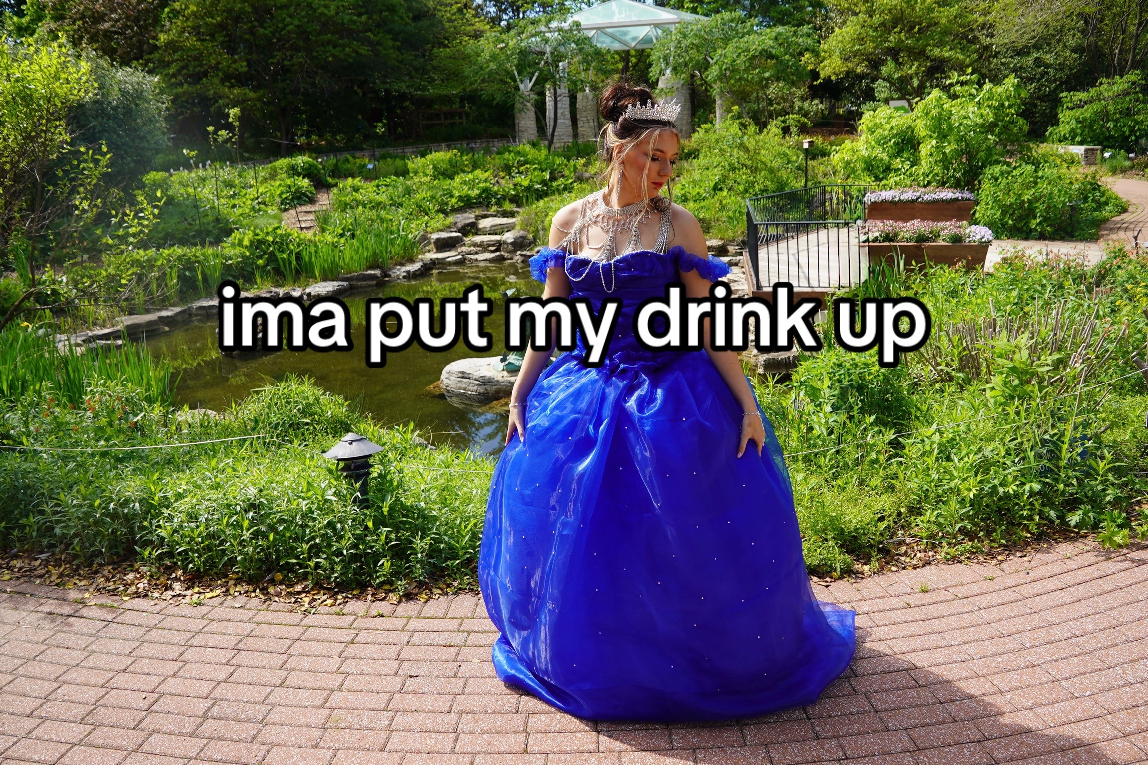 @Sophia
