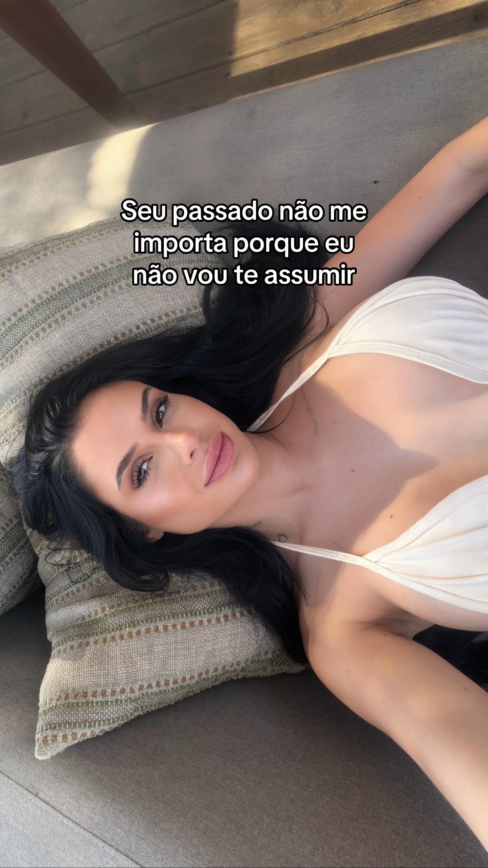 @Vit&oacute;ria Silvestre