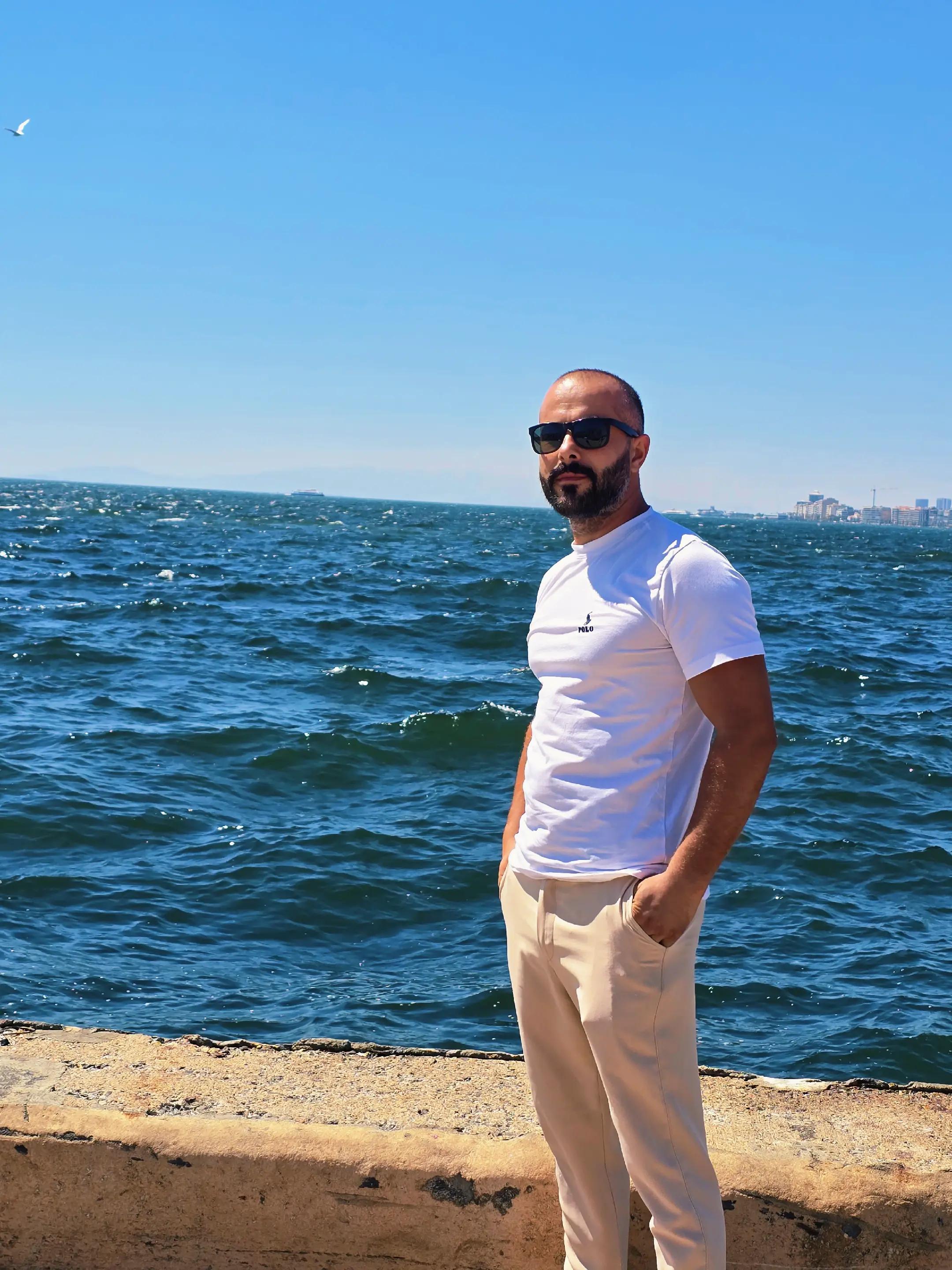 @Azat Yal&ccedil;ın