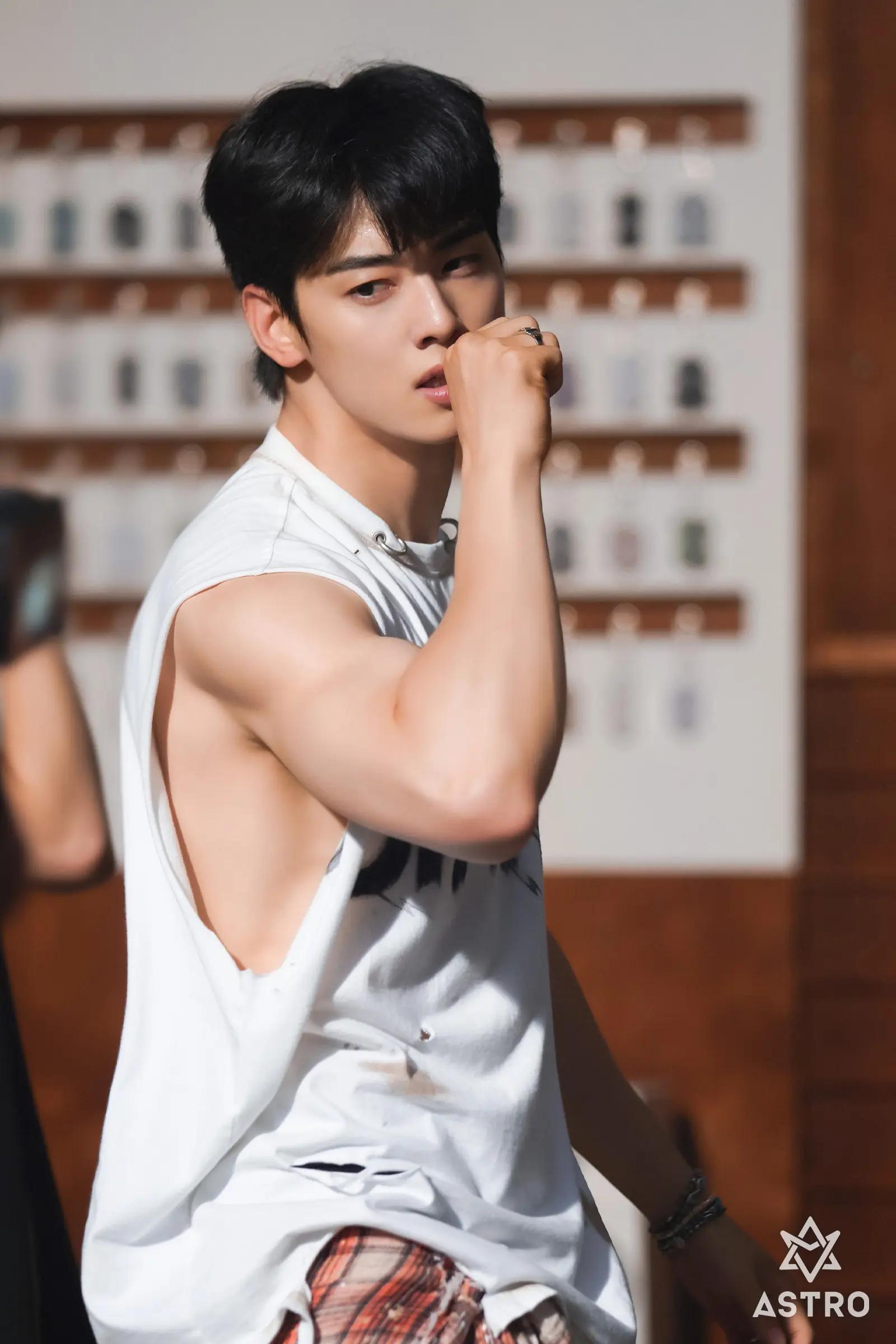 @eunwoo_ast.roha
