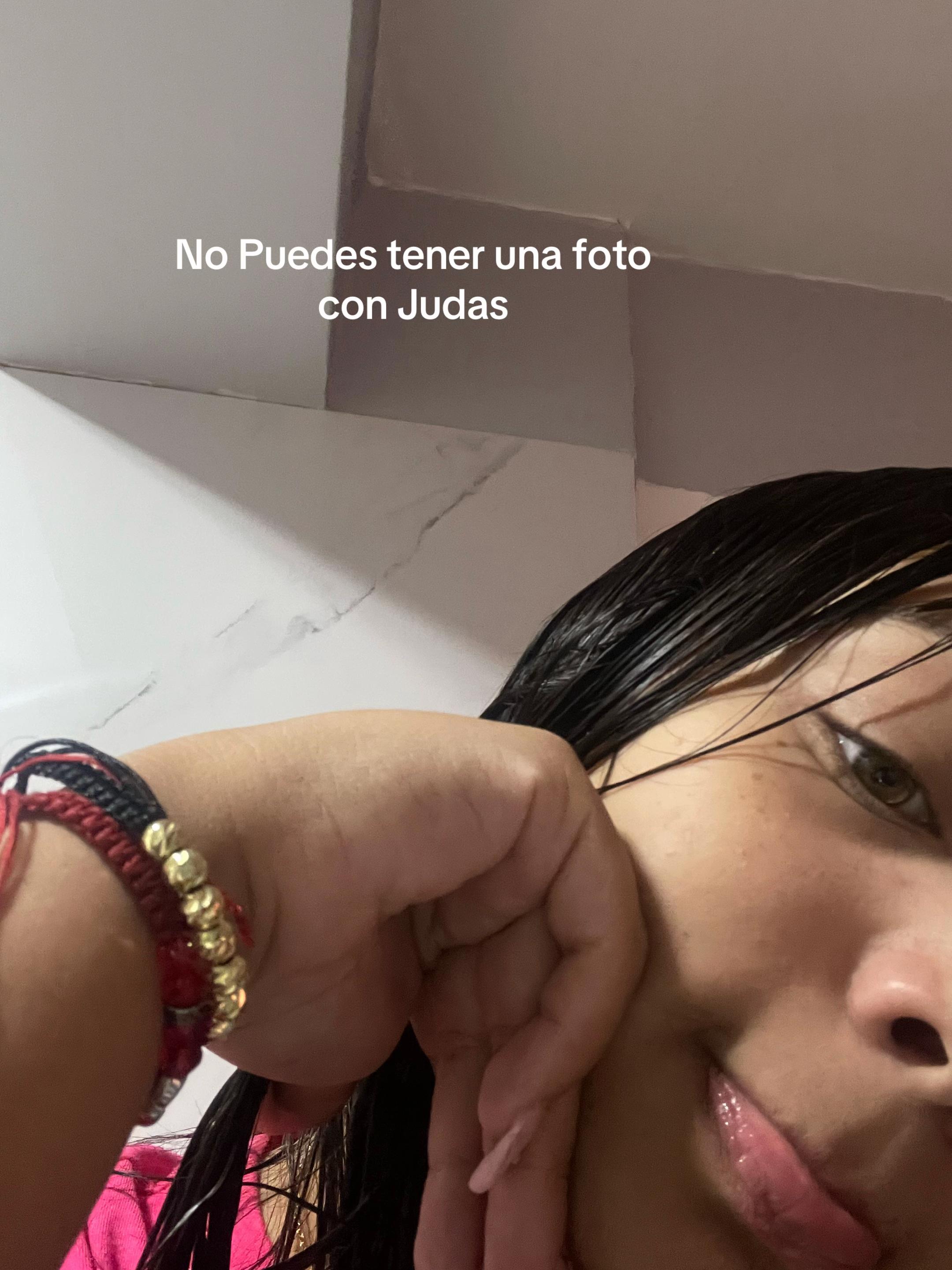 @Vicky💘