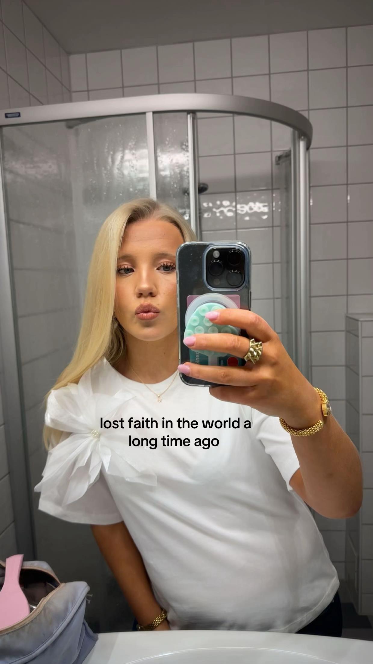@Stella Hermansson