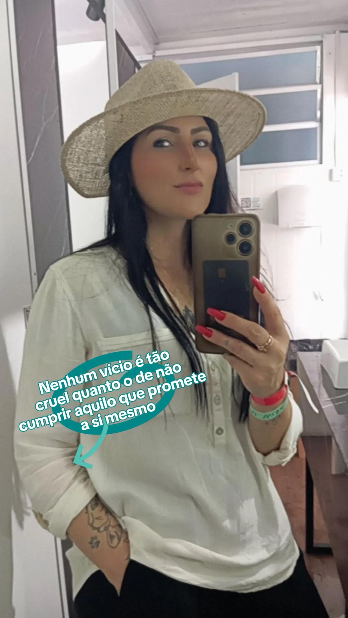 @Denise ga&uacute;cha🌪⚡️🧡