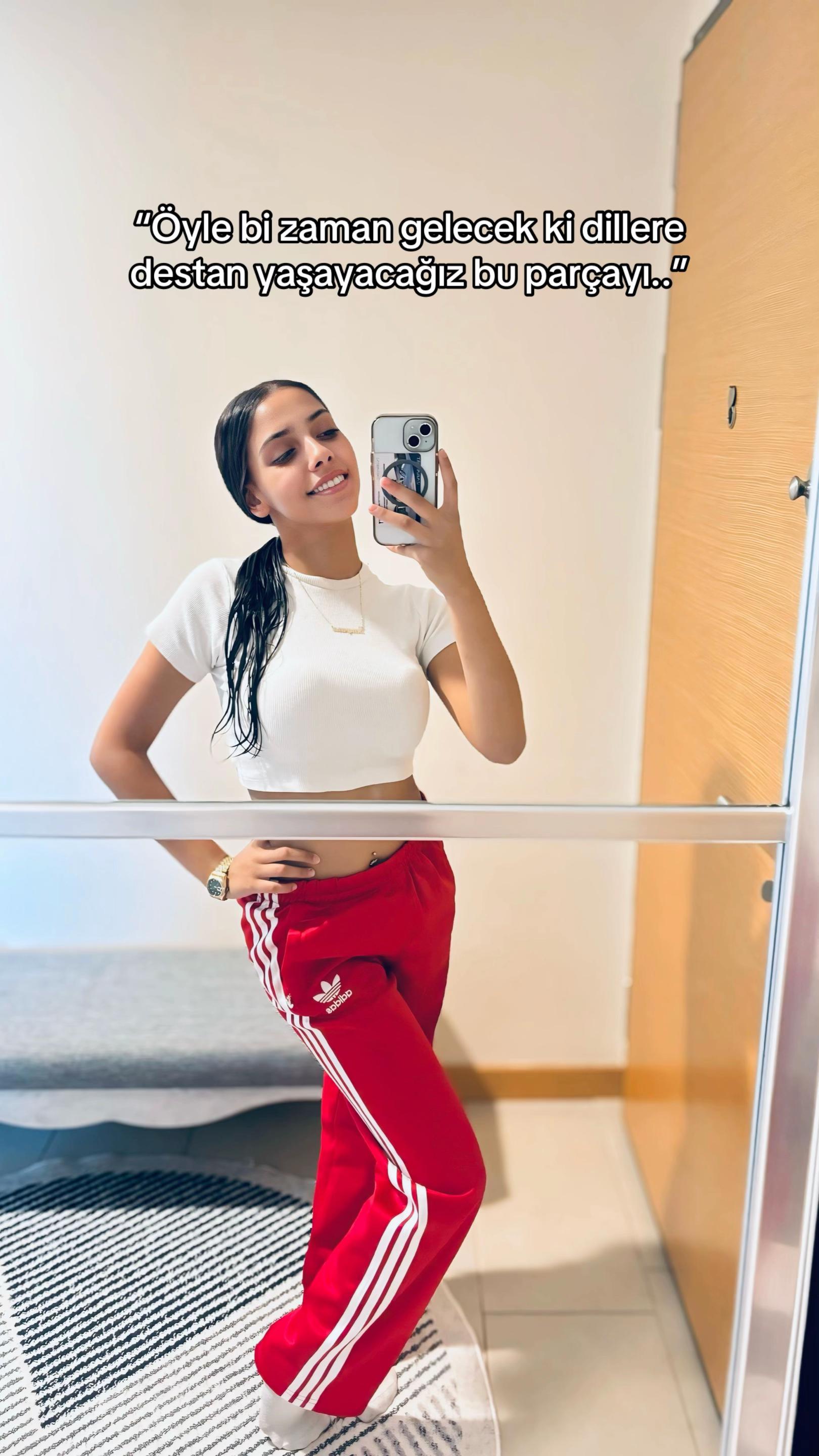 @Esmerbombaa