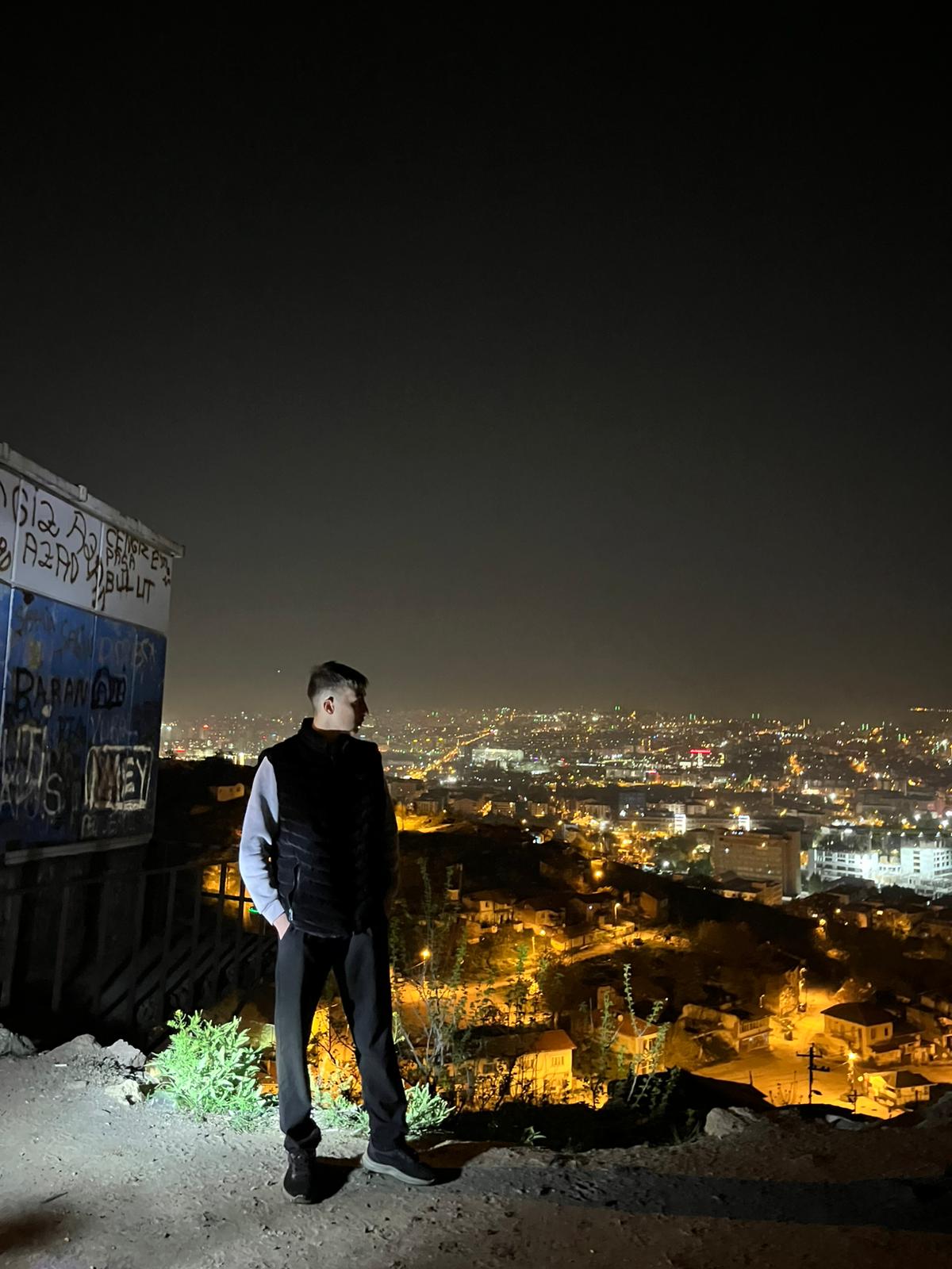 @tanısan sende seversin .