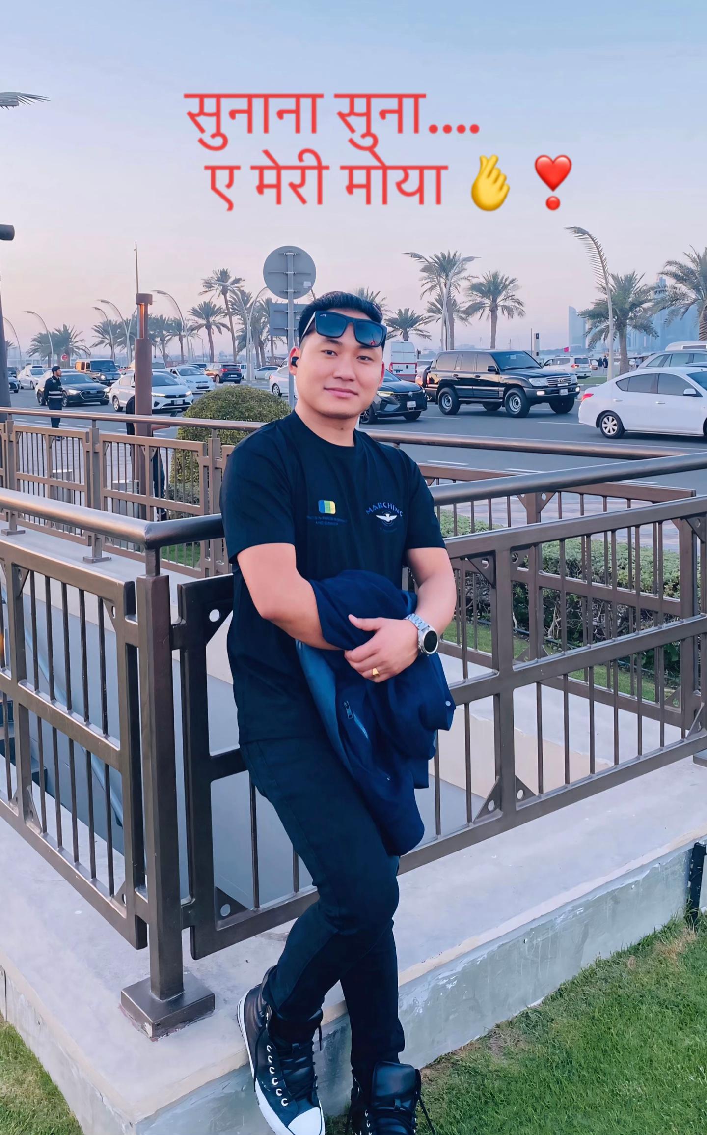 @Mitra magar (खादि 🇶🇦❣️)